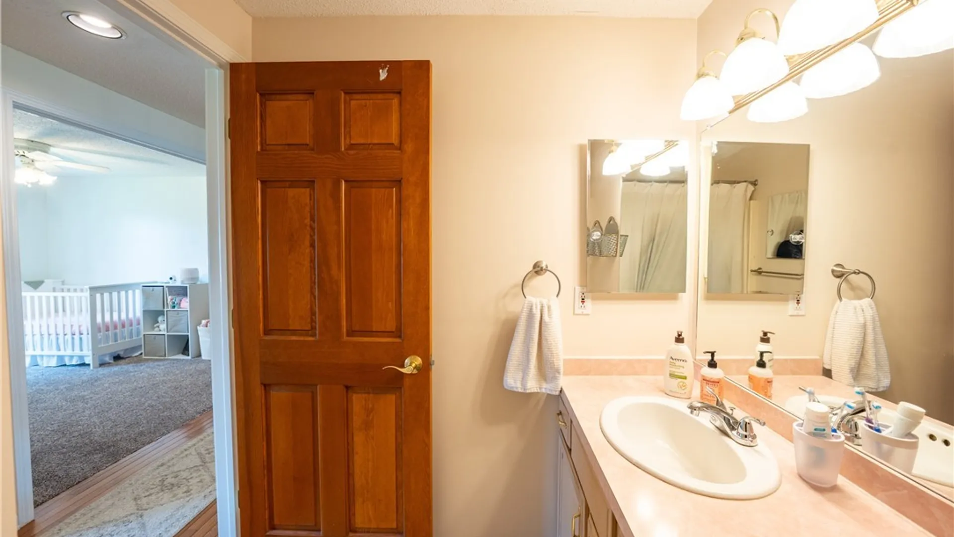 Property at 400 West Avenue, West Seneca, NY 14224 31