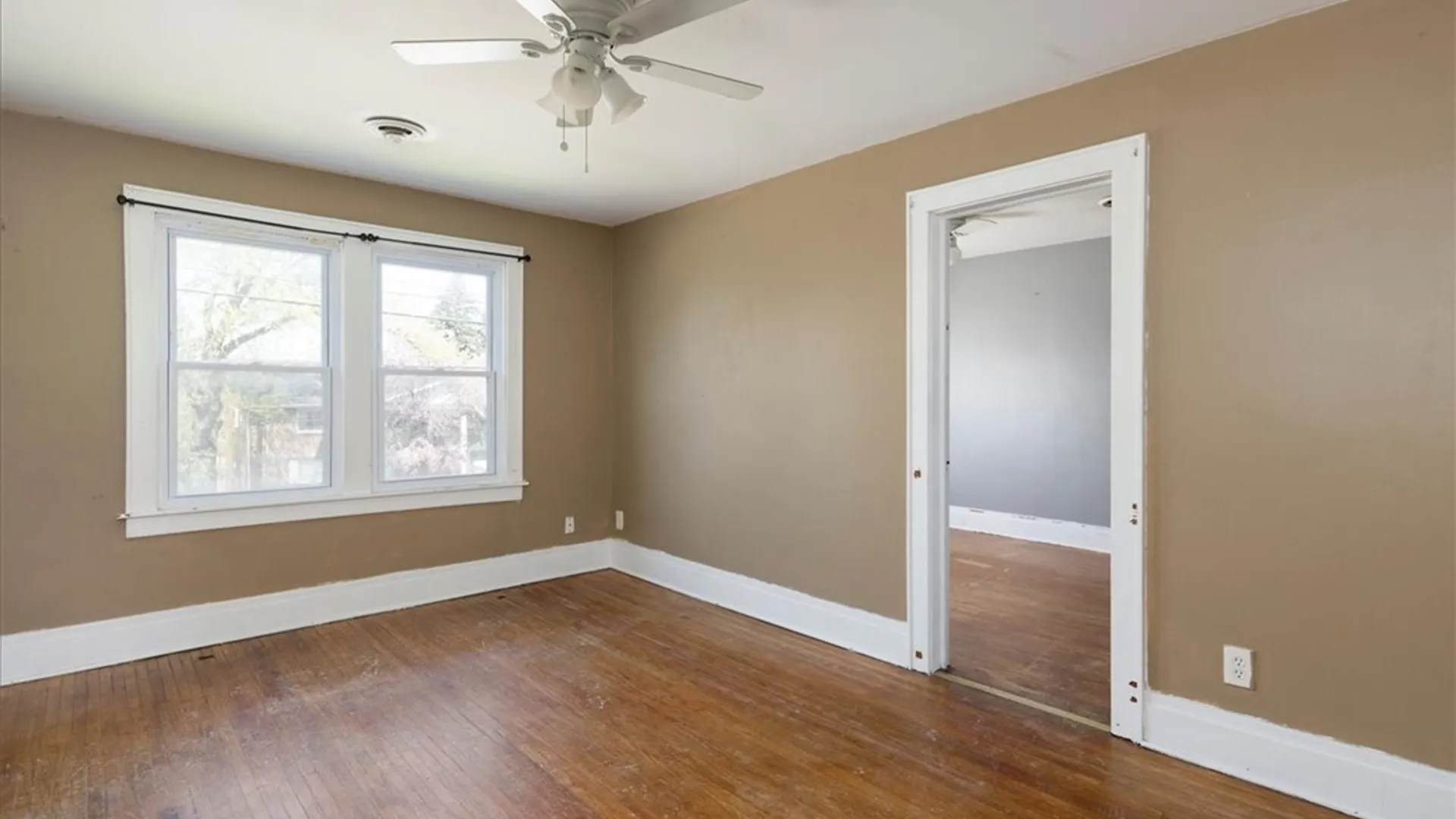 Property at 1325 Indian Church Road, West Seneca, NY 14224 4