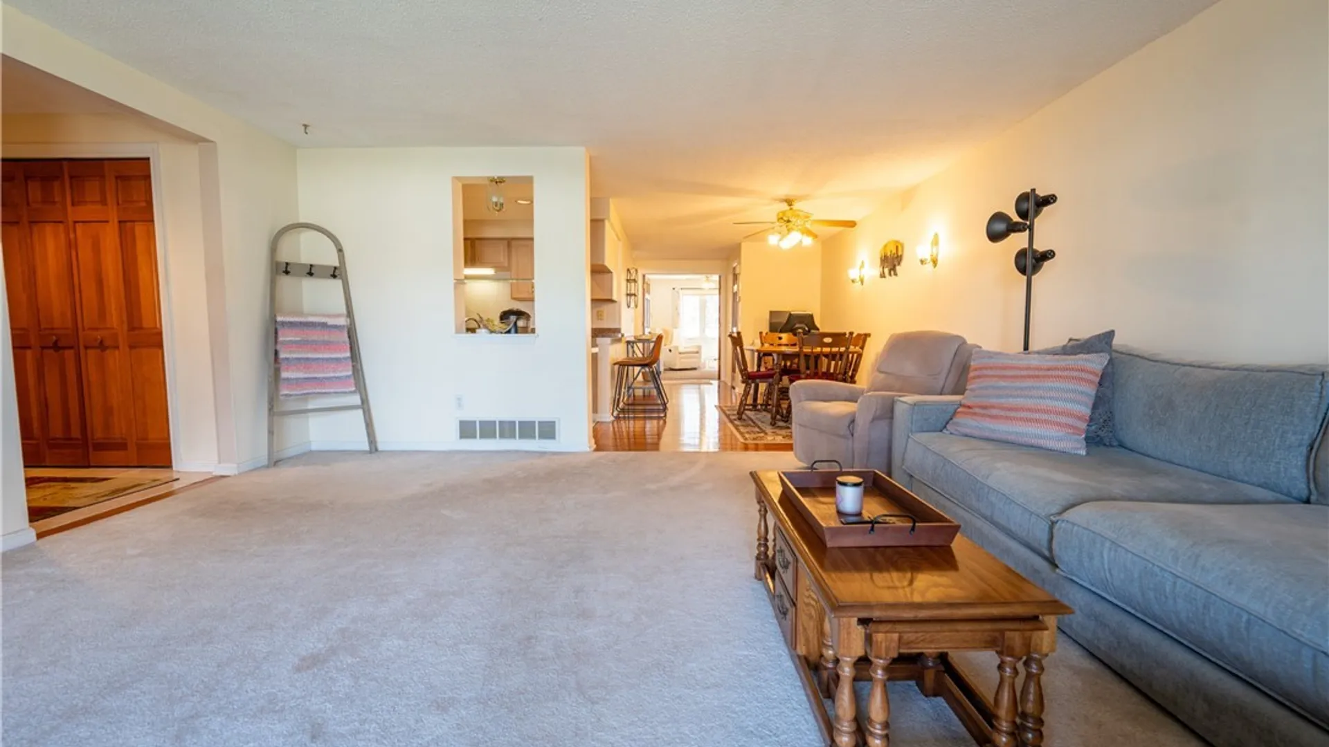 Property at 400 West Avenue, West Seneca, NY 14224 8