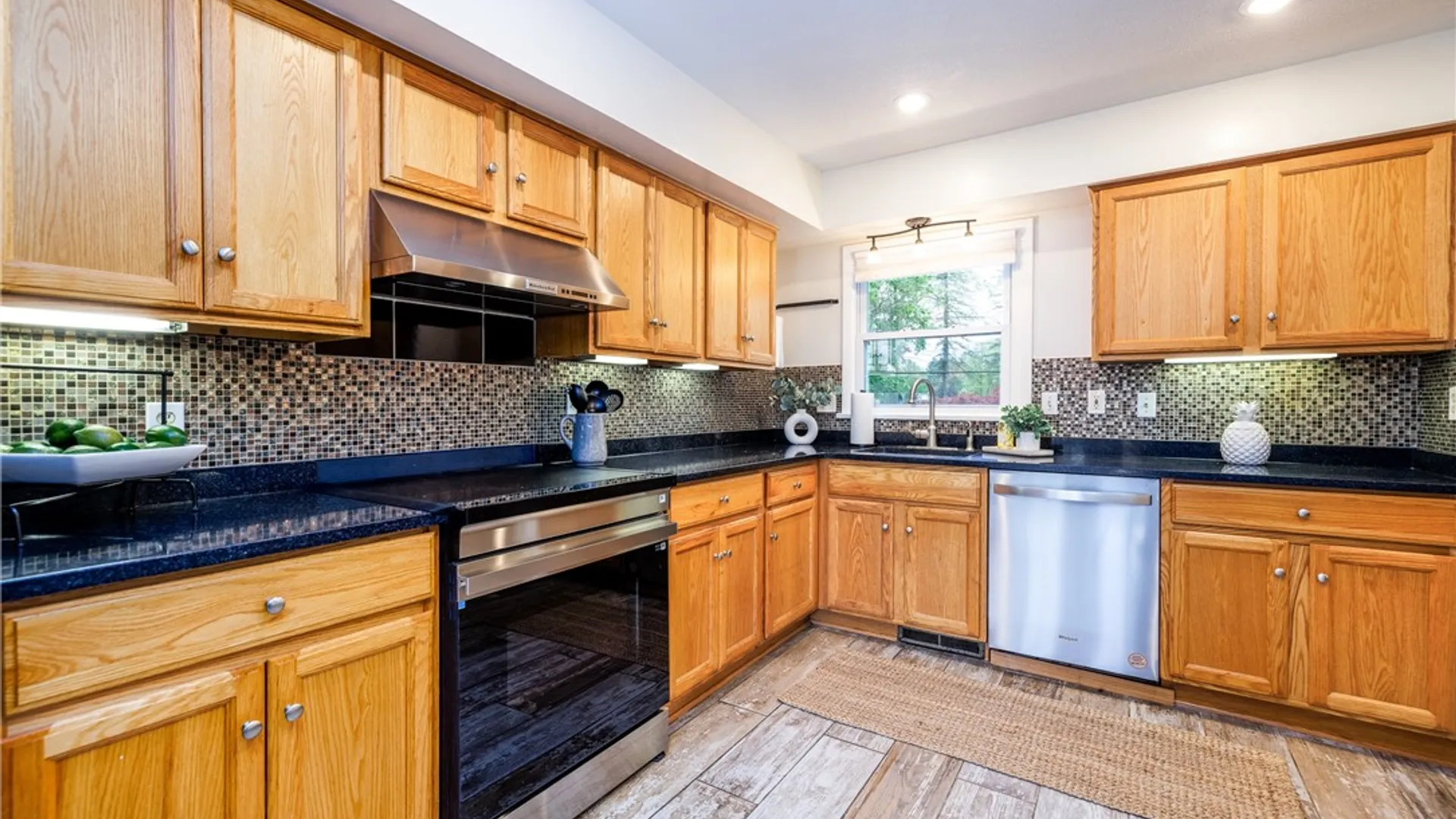 Property at 59 Park Road, Pittsford, NY 14534 10
