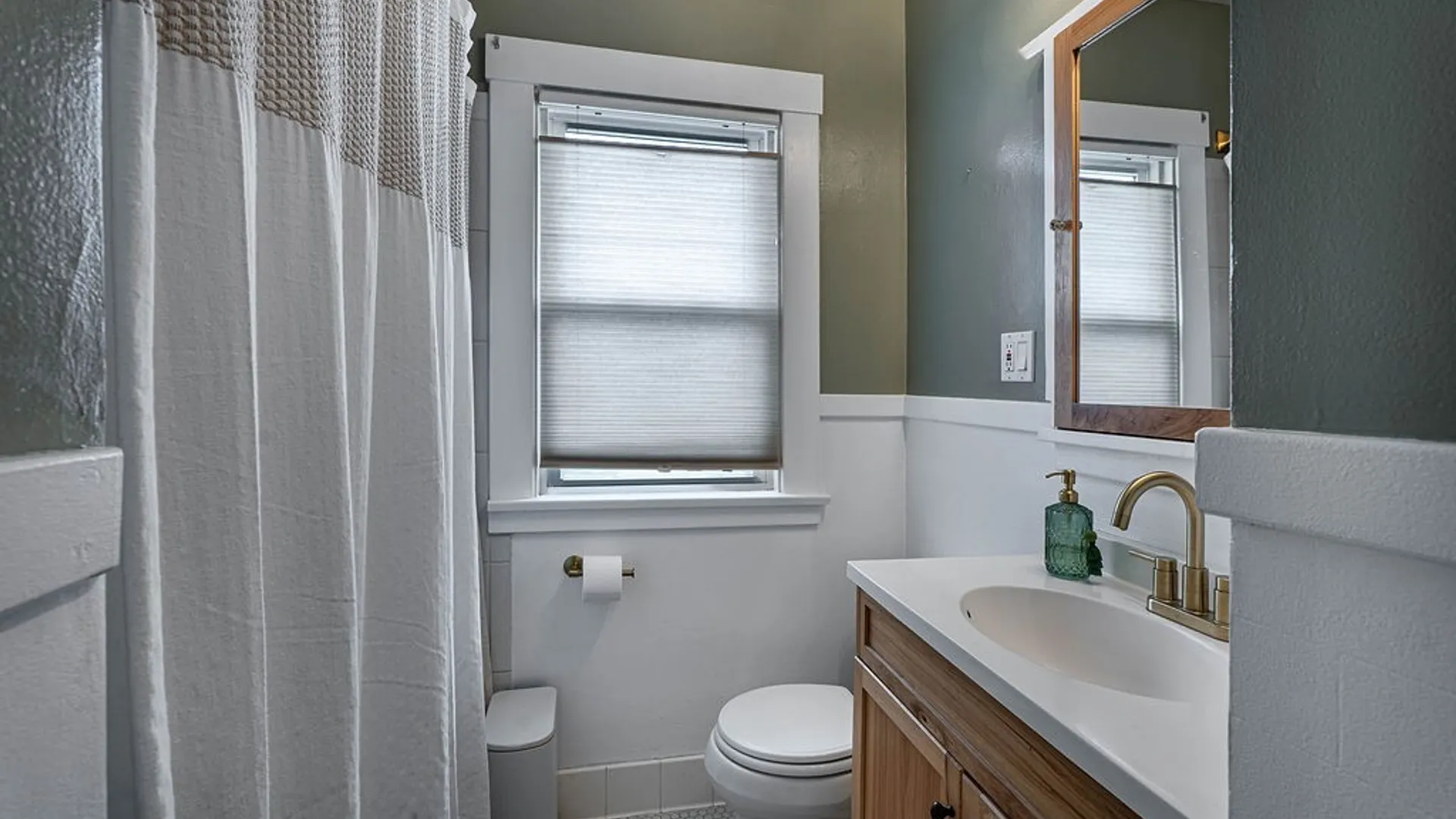 Property at 640 Walnut Street, Lockport City, NY 14094 19