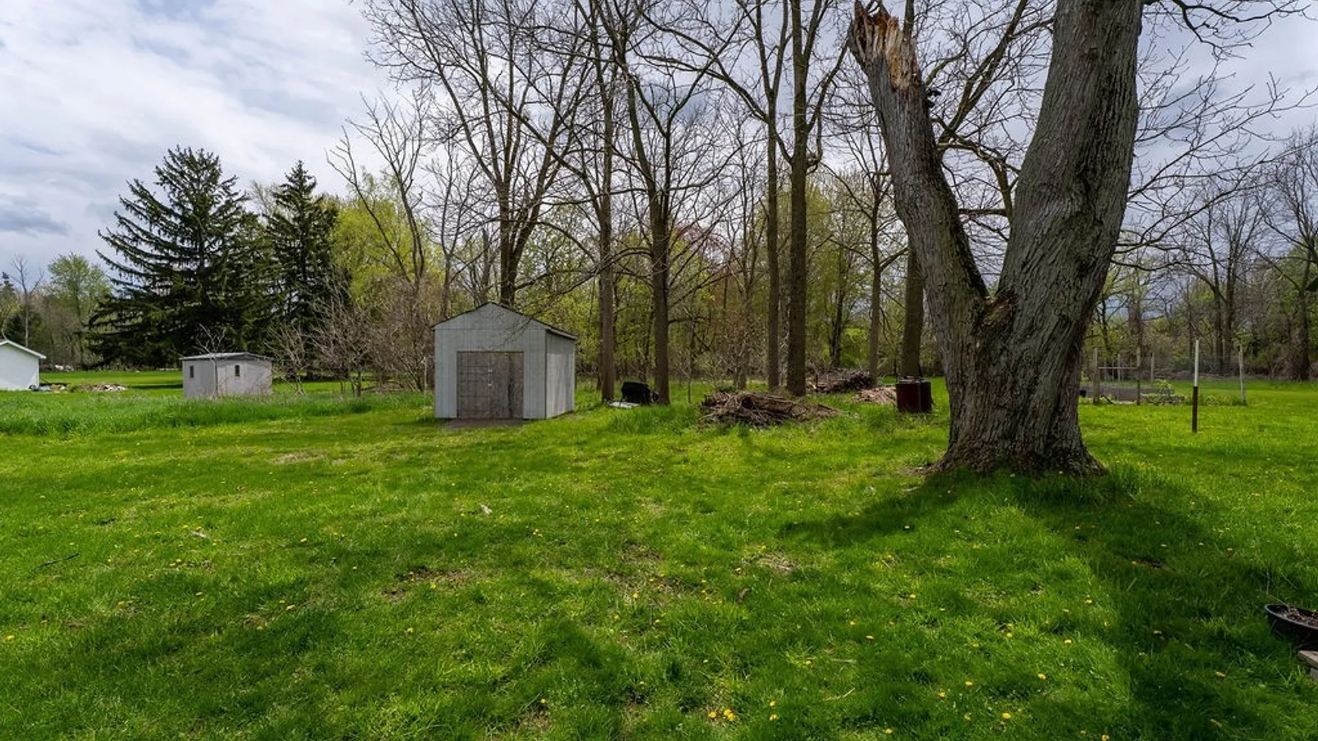 Property at 640 Walnut Street, Lockport City, NY 14094 40