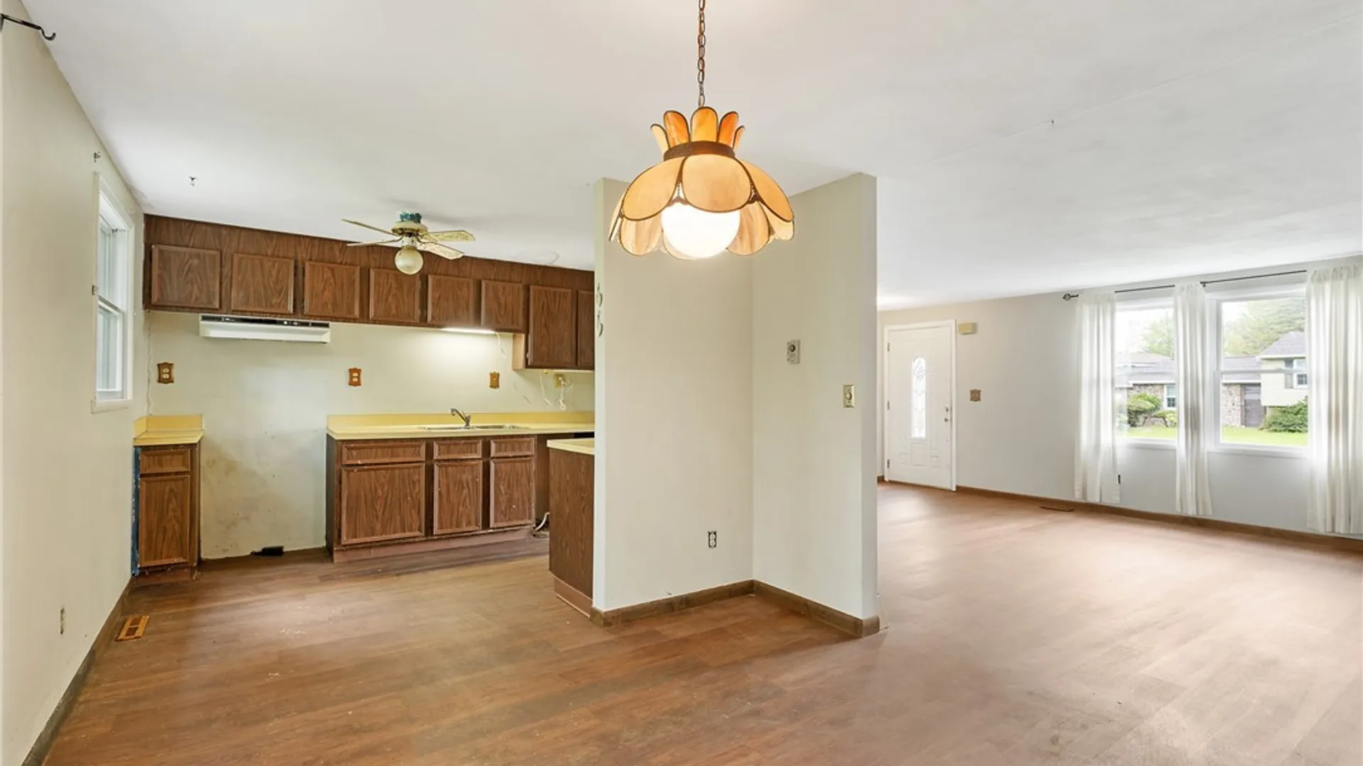 Property at 4254 Vine Meadow Road, Clay, NY 13090 9