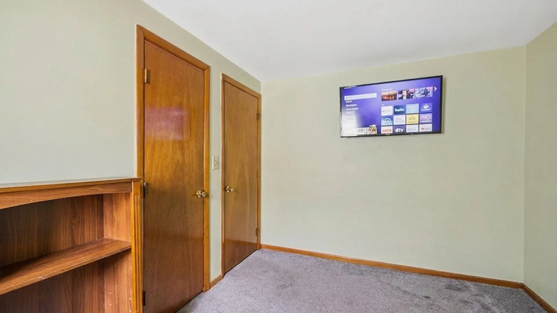 Property at 71 Cherbourg Drive, Cheektowaga, NY 14227 11