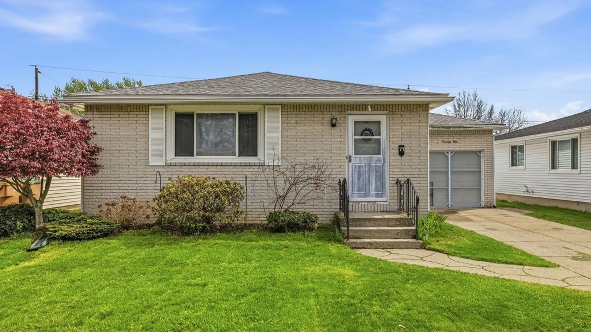 Property at 71 Cherbourg Drive, Cheektowaga, NY 14227 2