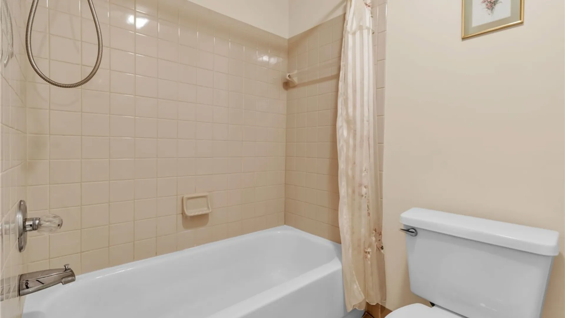 Property at 275 Wimbledon Court, West Seneca, NY 14224 26