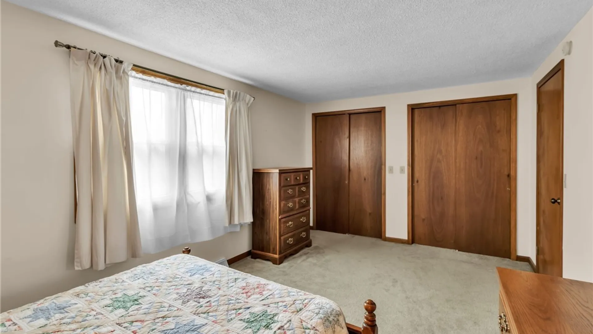 Property at 275 Wimbledon Court, West Seneca, NY 14224 33