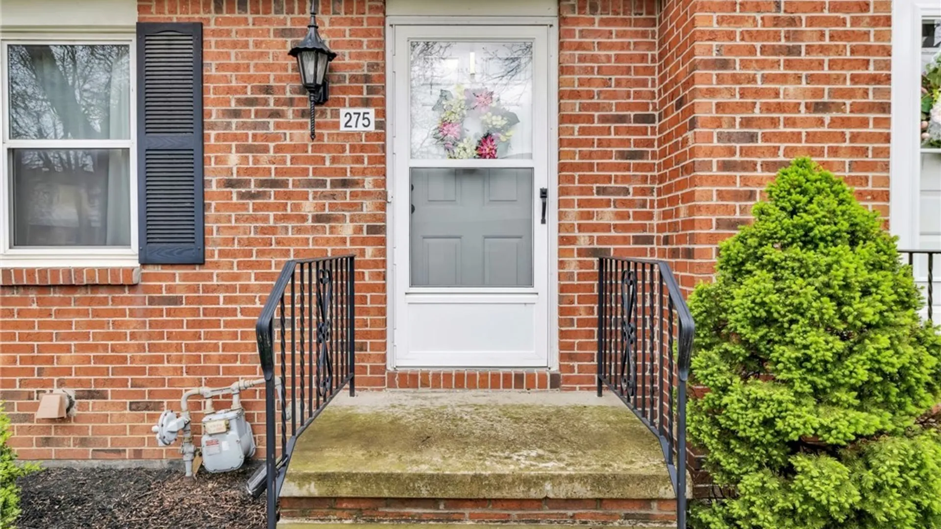 Property at 275 Wimbledon Court, West Seneca, NY 14224 7