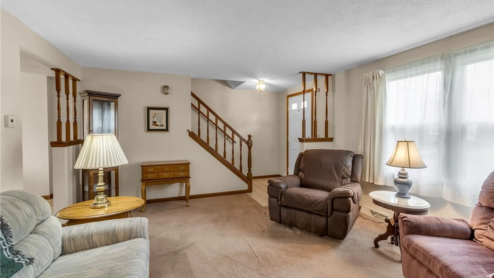 Property at 275 Wimbledon Court, West Seneca, NY 14224 9