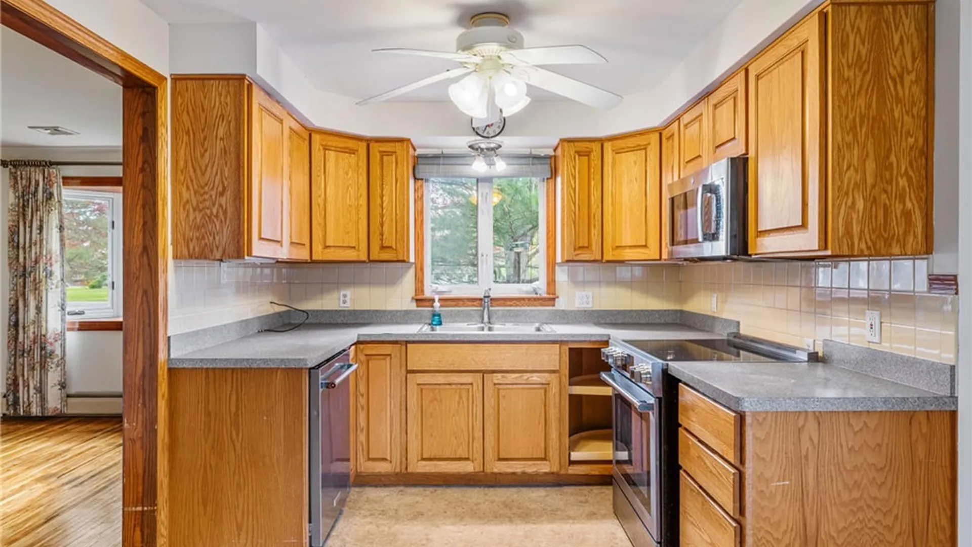Property at 501 Lein Road, West Seneca, NY 14224 8