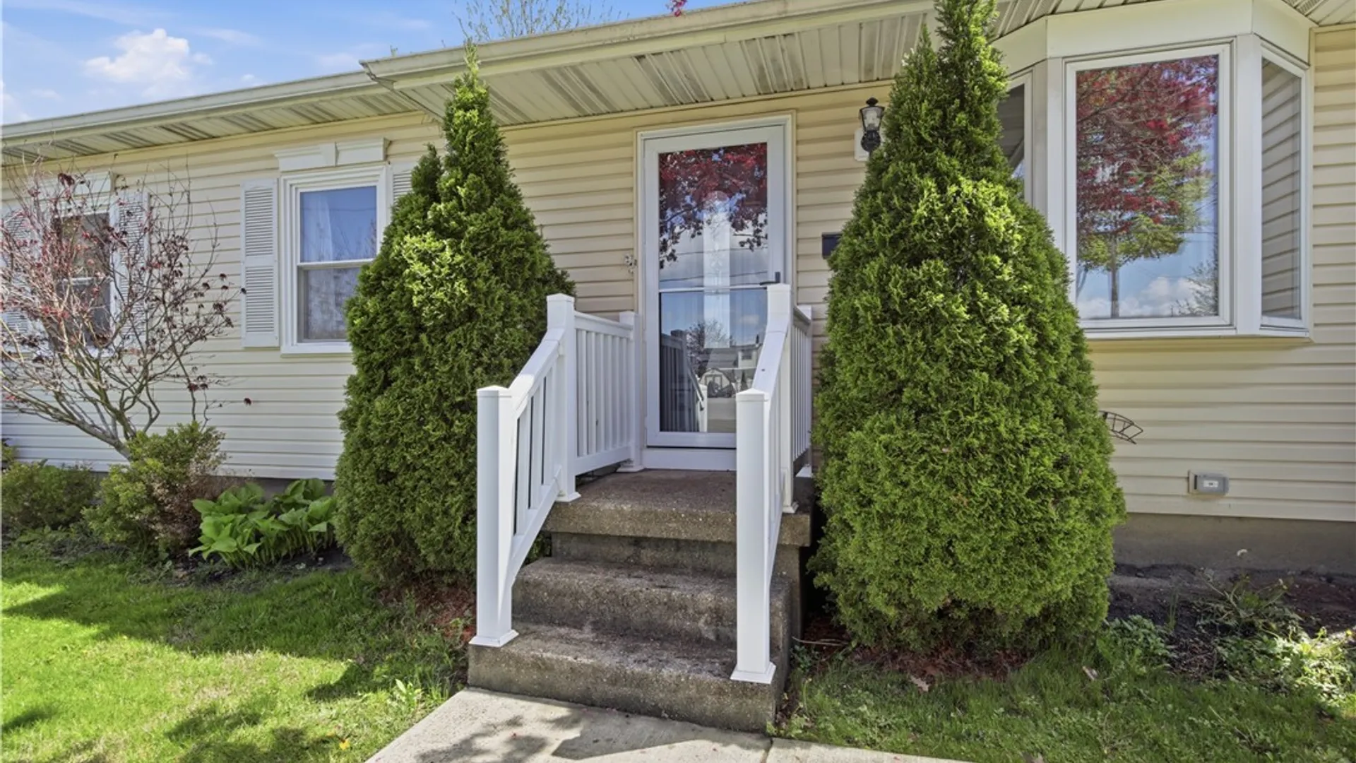 Property at 1331 102nd Street, Niagara Falls, NY 14304 2