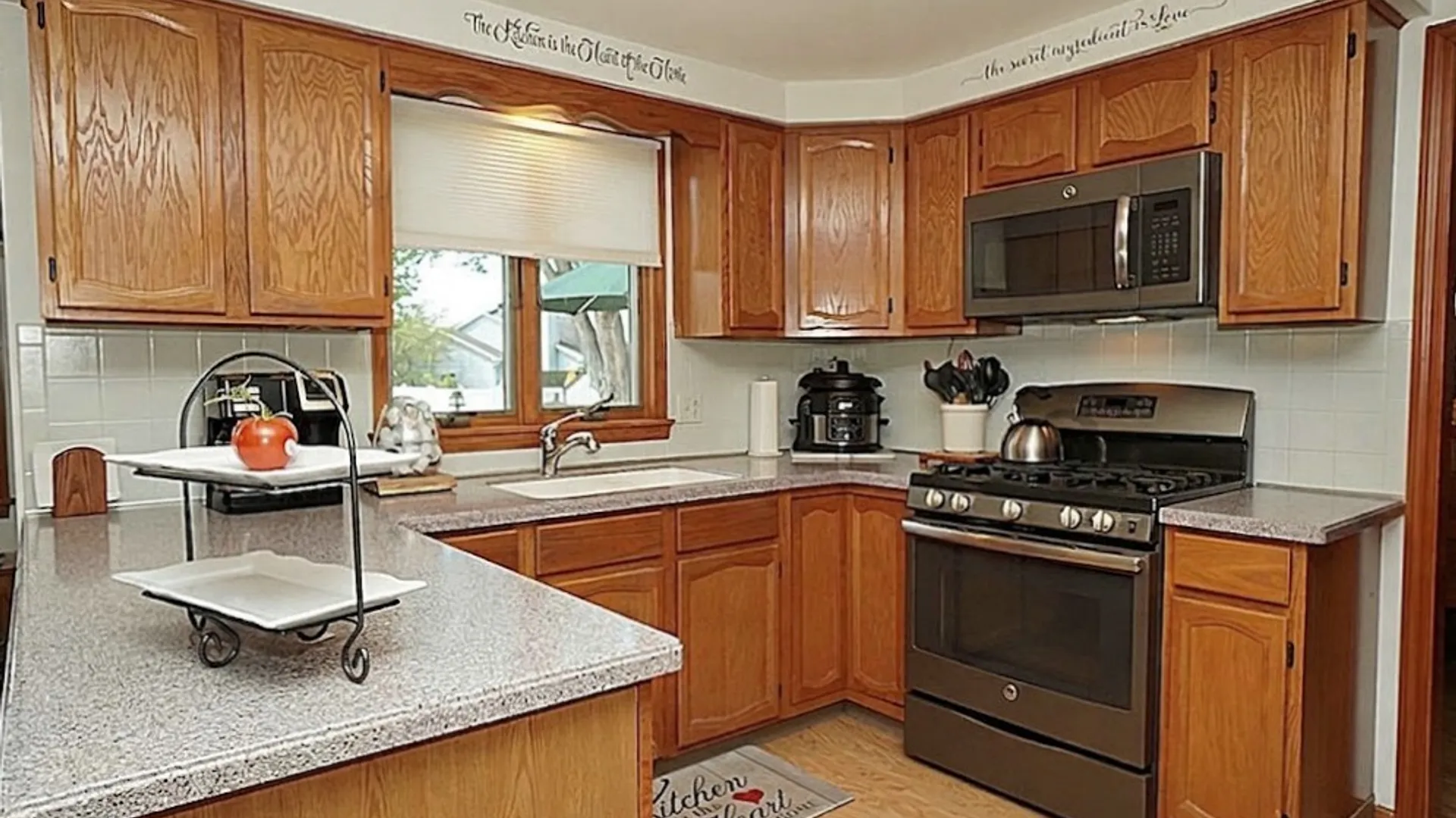 Property at 162 Angle Road, West Seneca, NY 14224 15