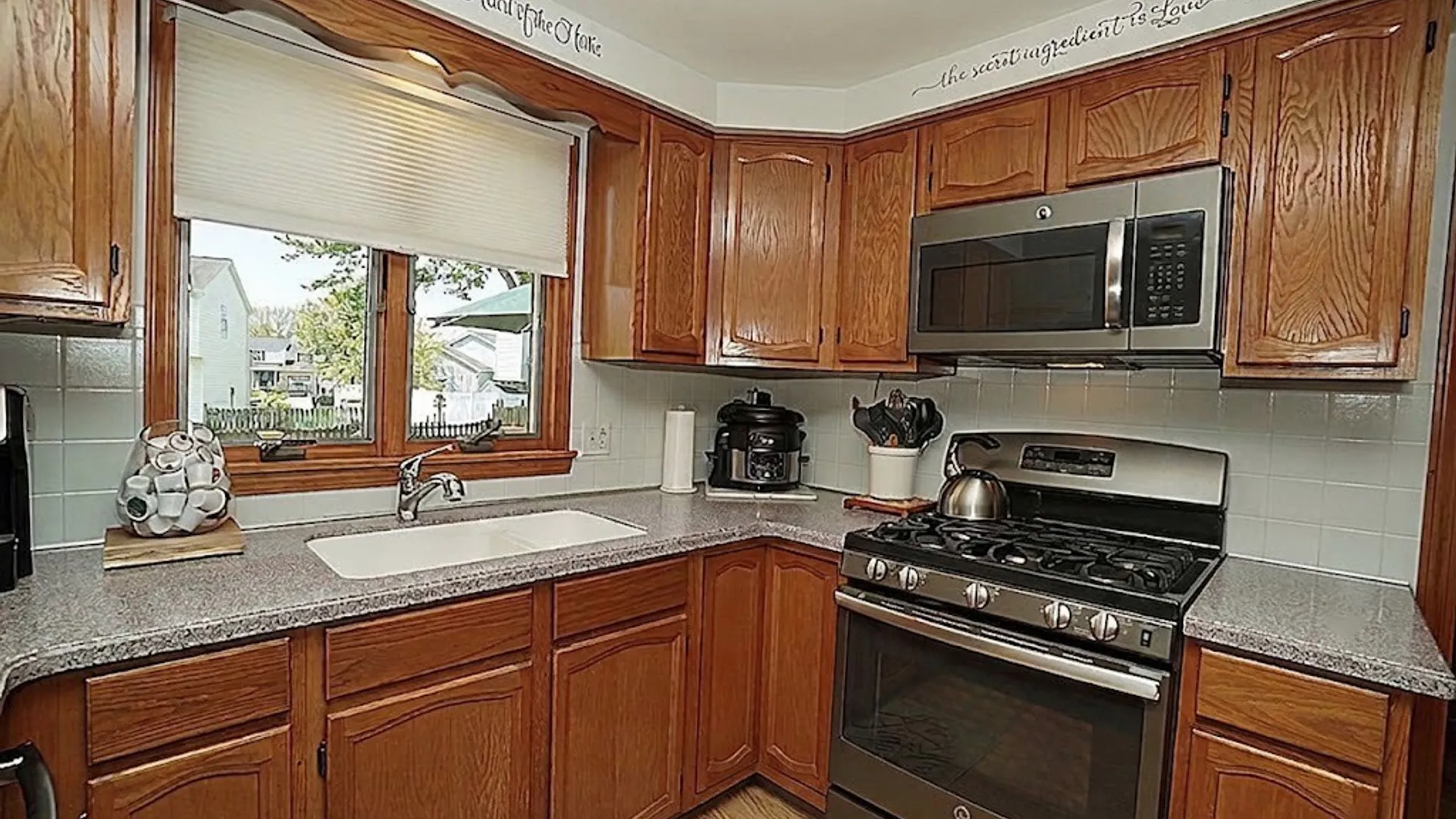Property at 162 Angle Road, West Seneca, NY 14224 24