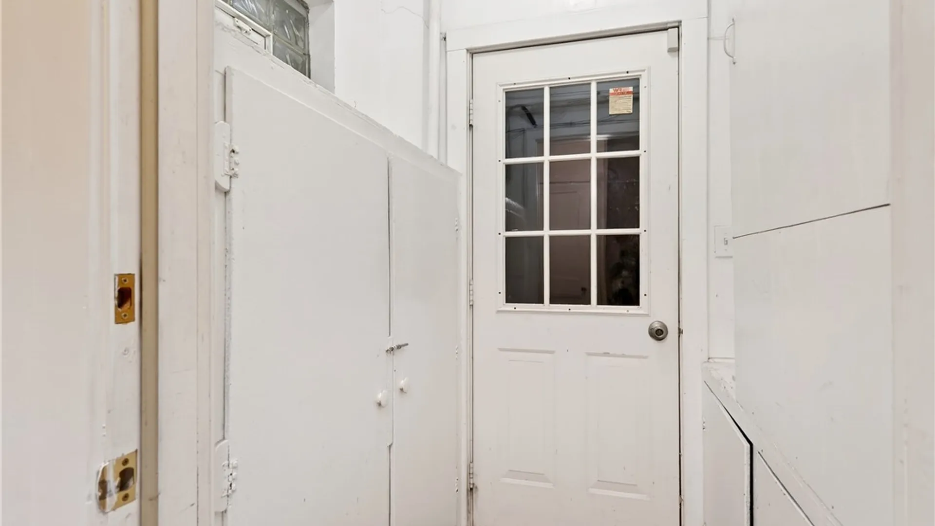 Property at 19 Mayfair Lane, Buffalo, NY 14201 29