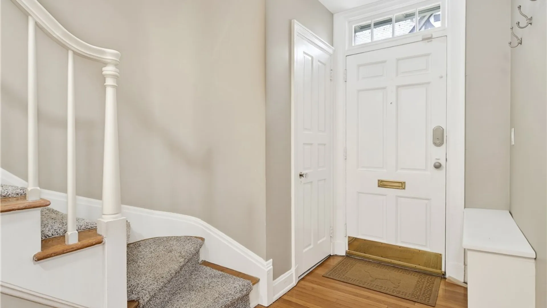 Property at 19 Mayfair Lane, Buffalo, NY 14201 3