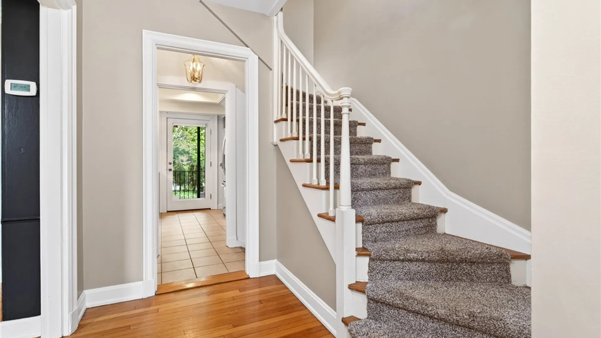 Property at 19 Mayfair Lane, Buffalo, NY 14201 4