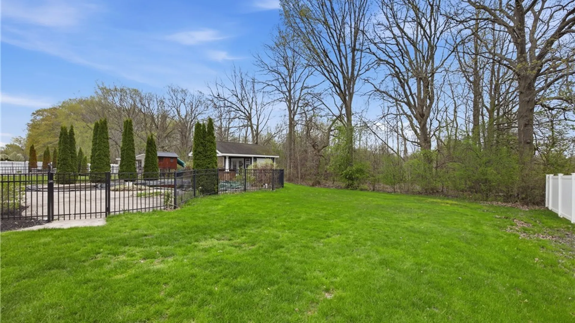 Property at 3418 Ashwood Drive, Wheatfield, NY 14120 39