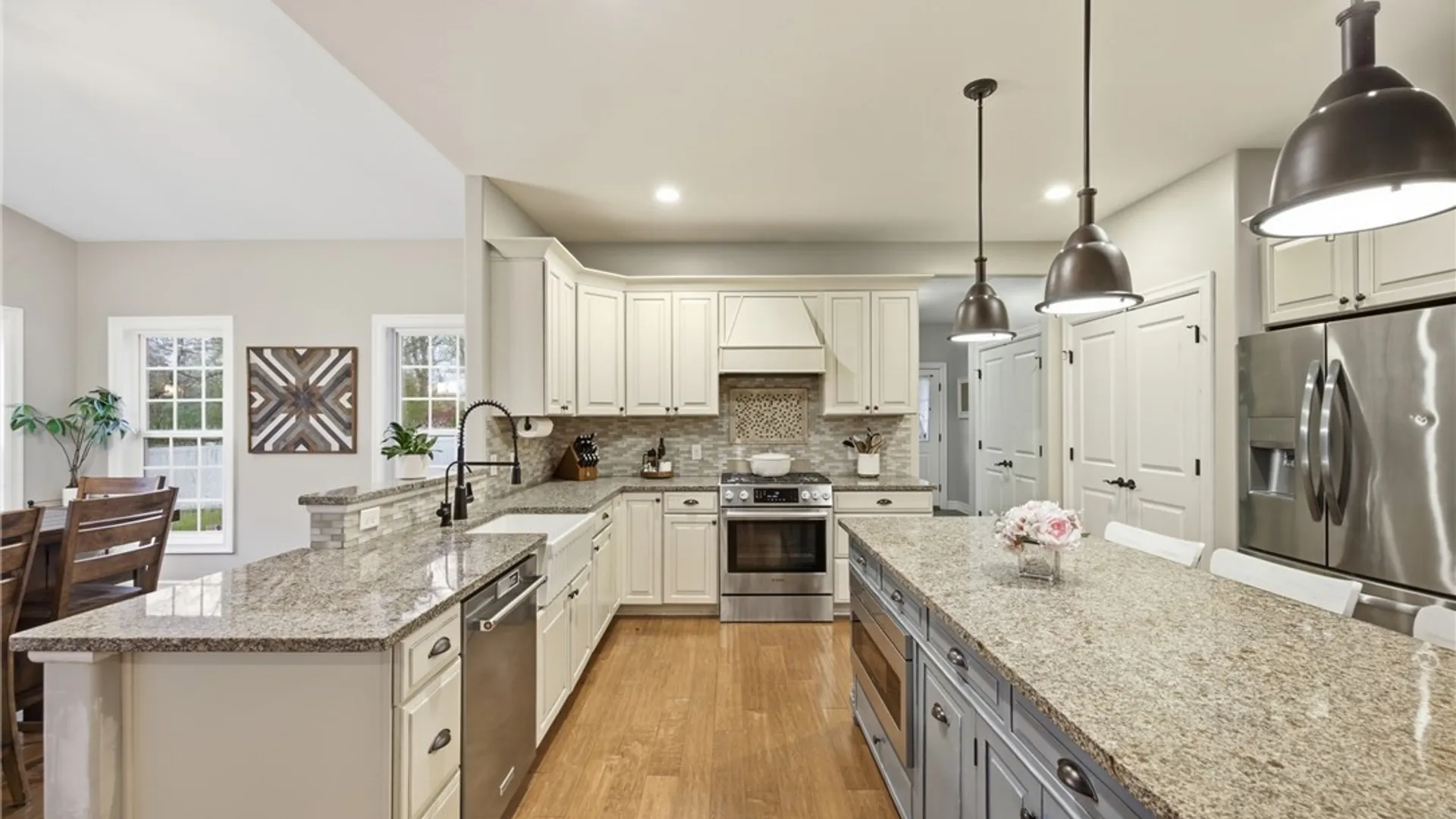 Property at 3418 Ashwood Drive, Wheatfield, NY 14120 8