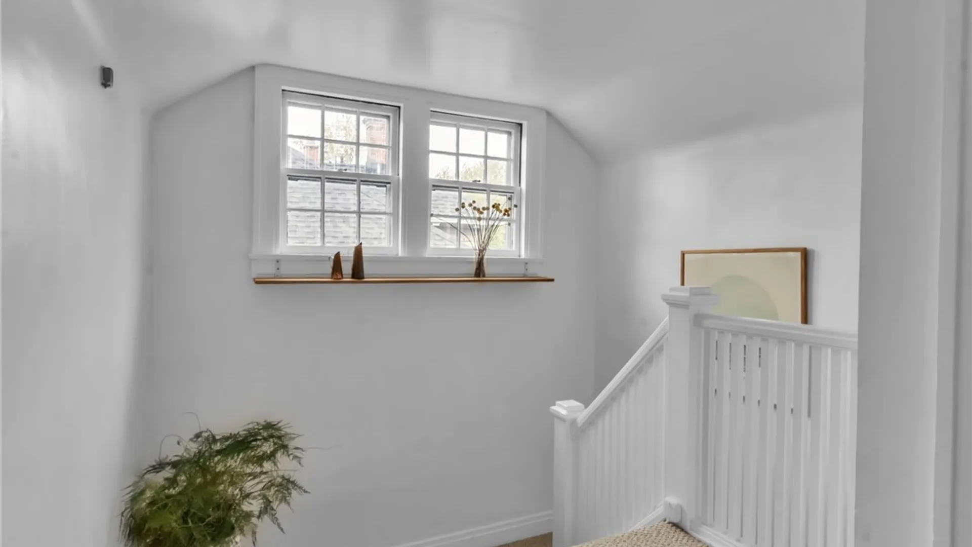 Property at 3 Clarendon Place, Buffalo, NY 14209 34