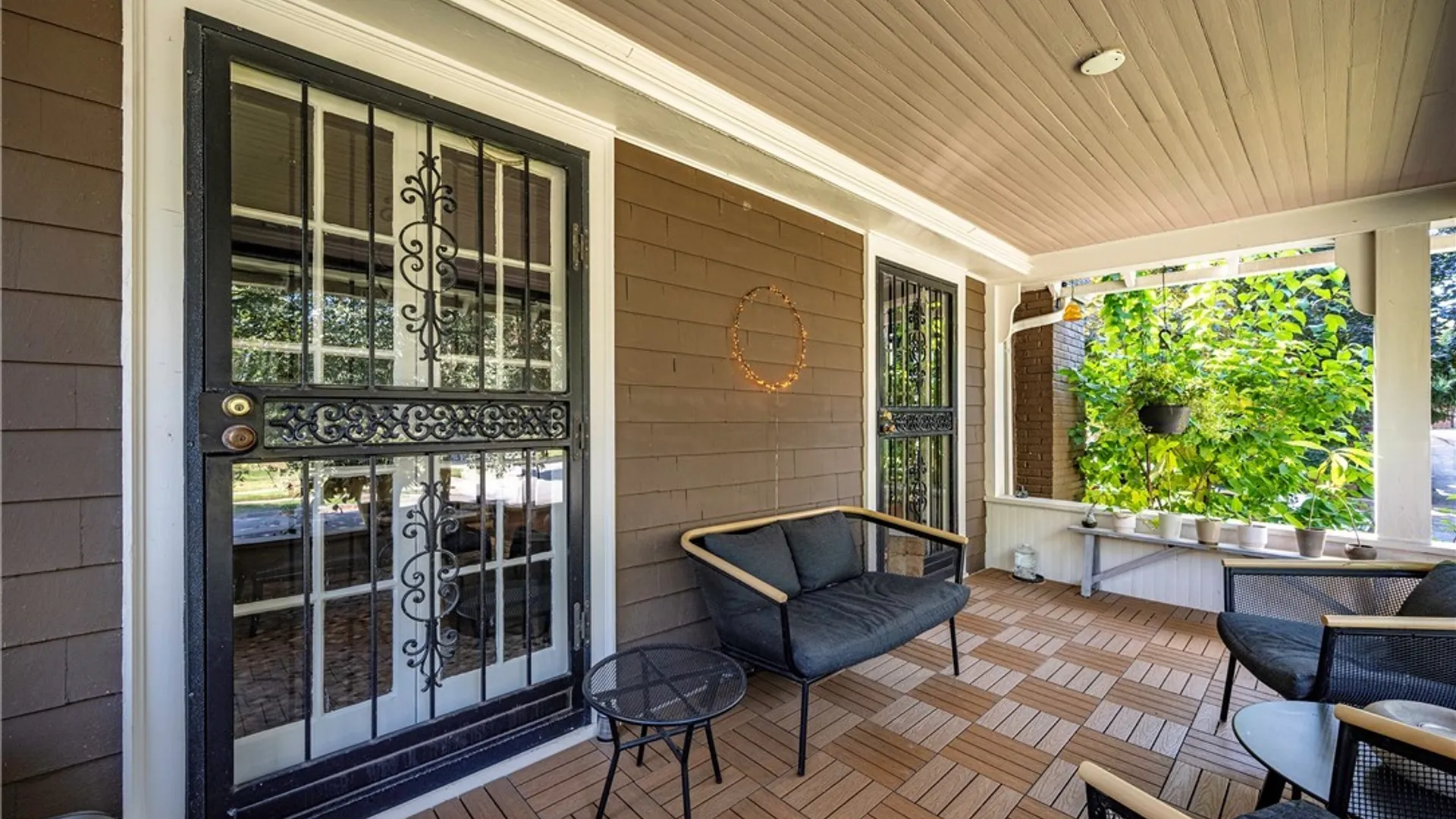 Property at 3 Clarendon Place, Buffalo, NY 14209 42