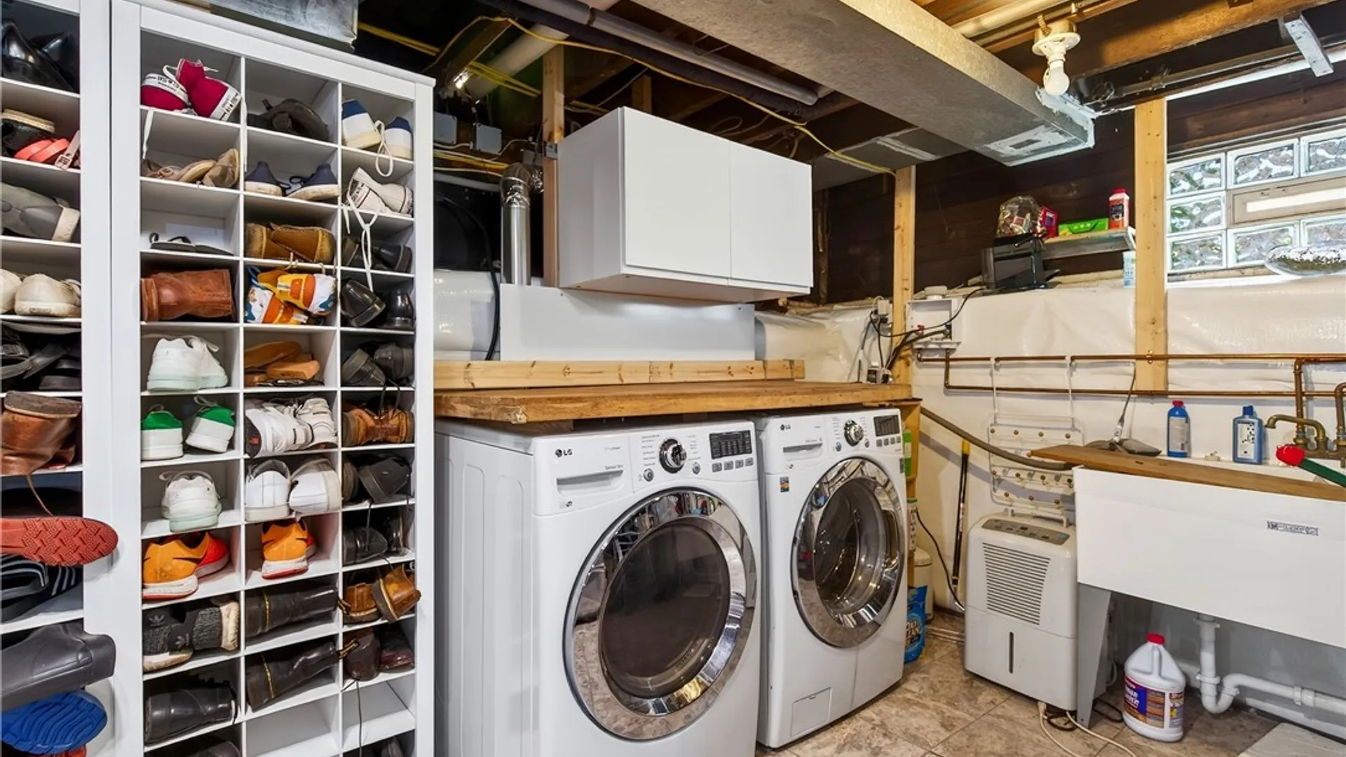 Property at 3 Clarendon Place, Buffalo, NY 14209 48