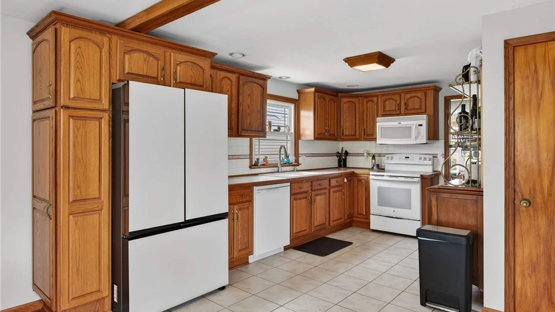 Property at 124 Hillcrest Rd, Tonawanda, NY 14150 10