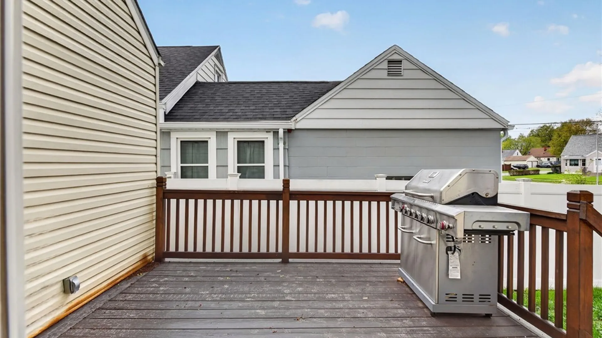Property at 124 Hillcrest Rd, Tonawanda, NY 14150 40