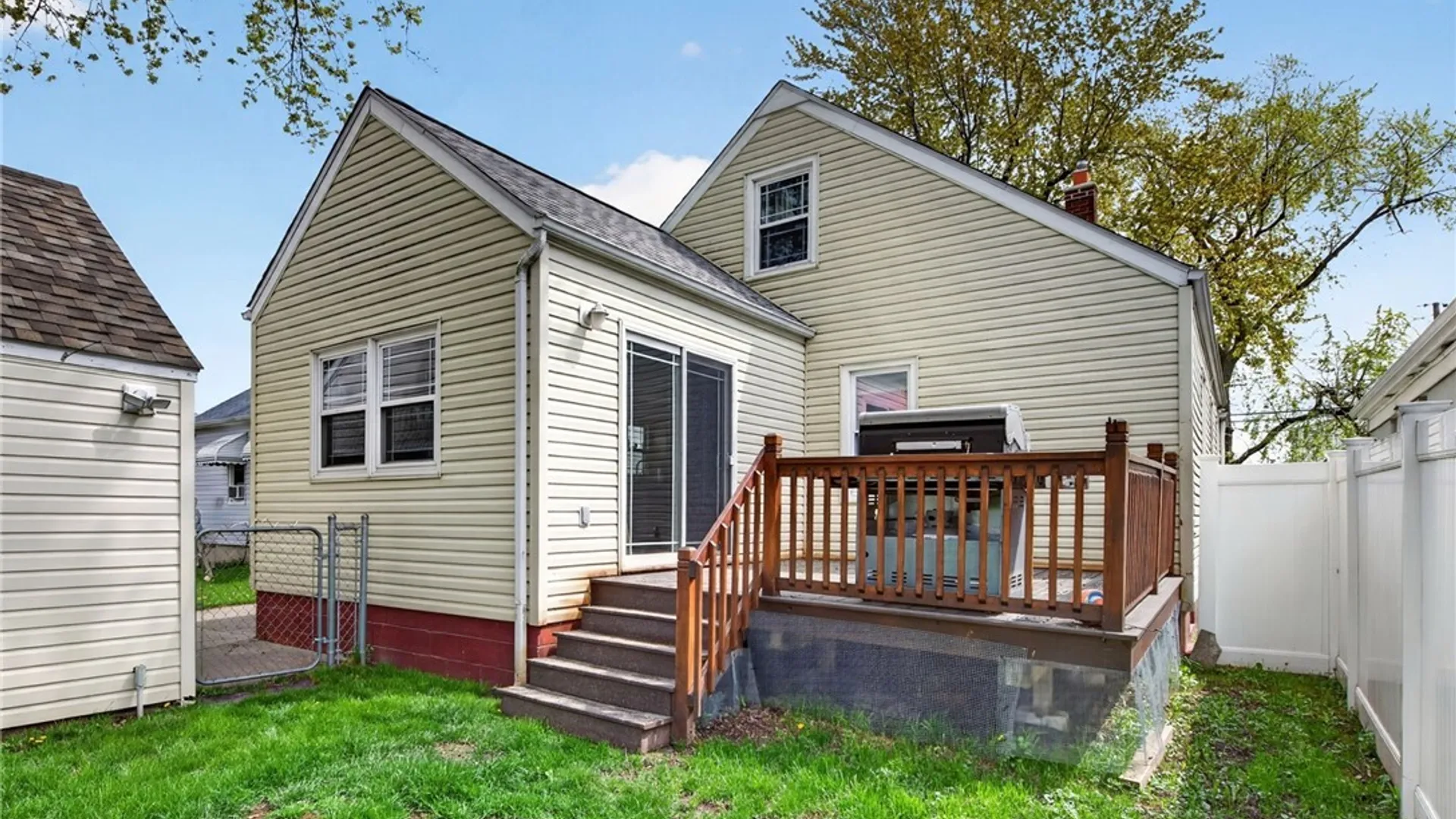 Property at 124 Hillcrest Rd, Tonawanda, NY 14150 41