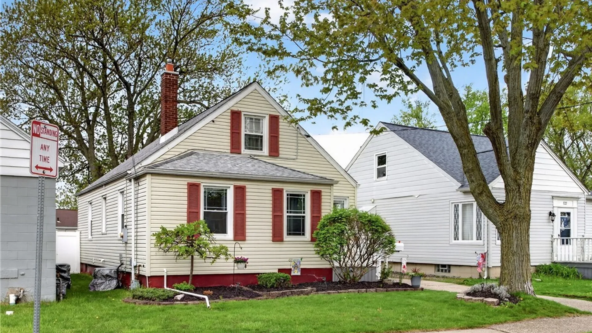 Property at 124 Hillcrest Rd, Tonawanda, NY 14150 46
