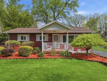 Property at 336 Hollybrook Road, Henrietta, NY 14623