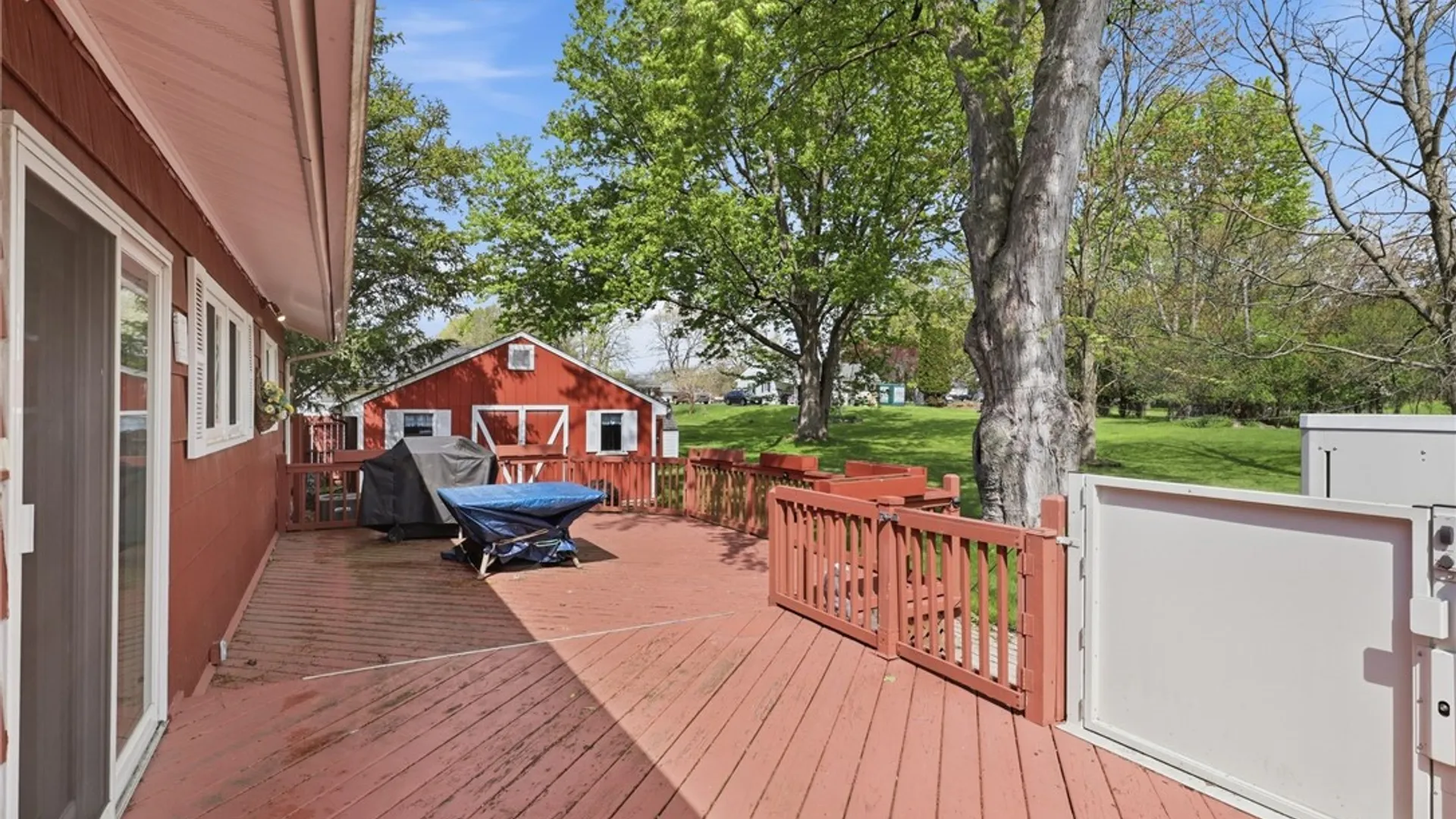 Property at 336 Hollybrook Road, Henrietta, NY 14623 28