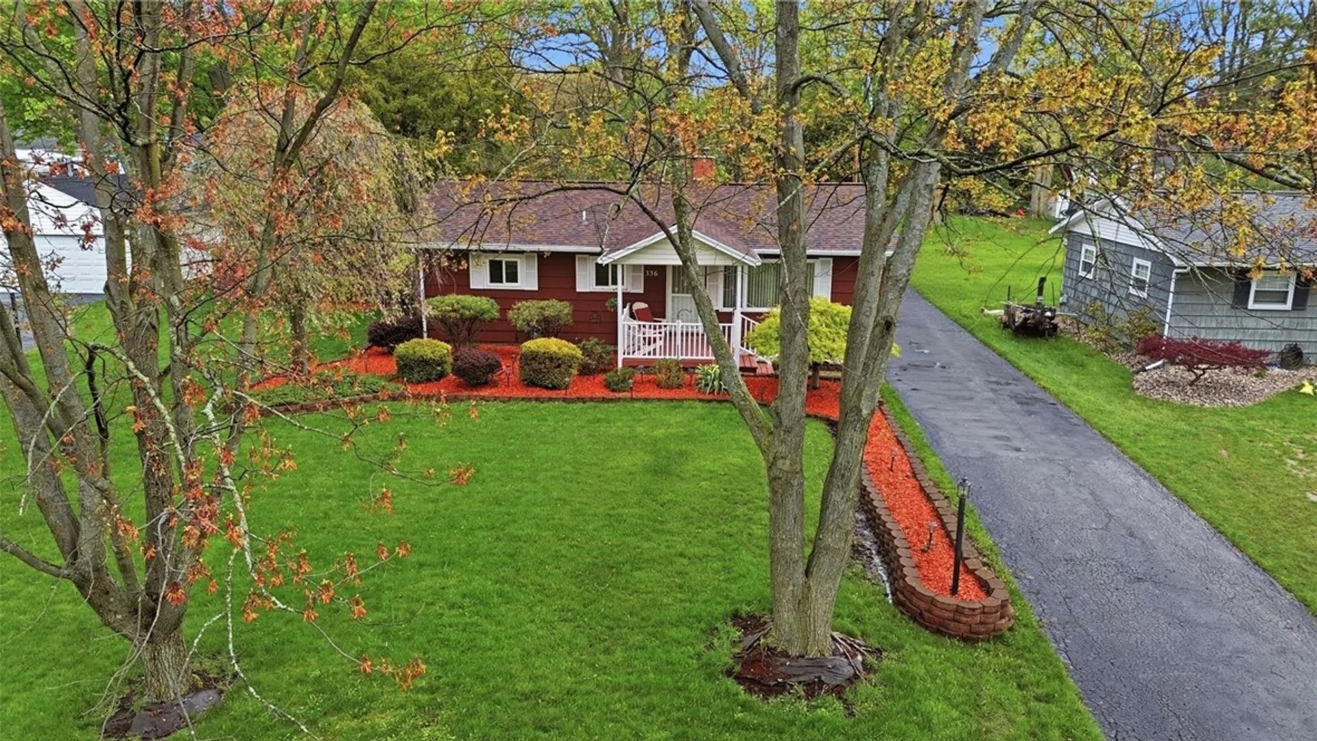 Property at 336 Hollybrook Road, Henrietta, NY 14623 3