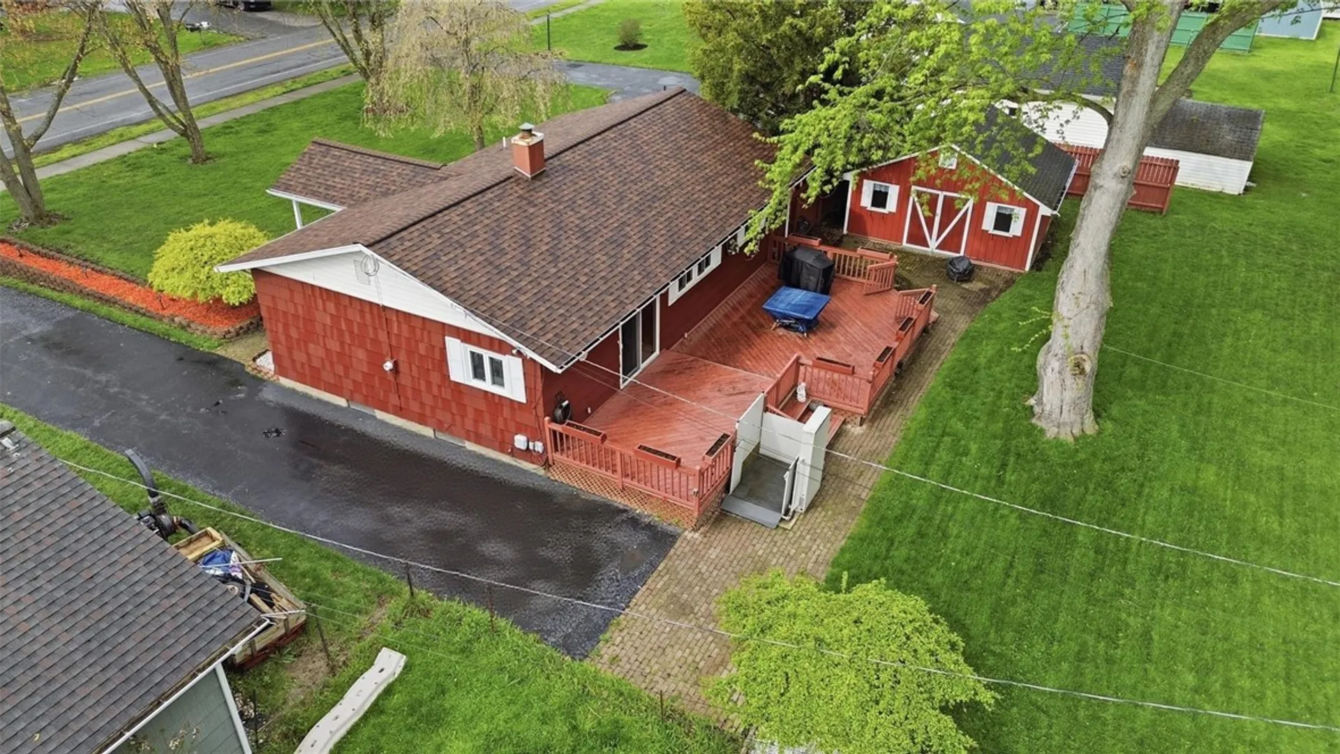 Property at 336 Hollybrook Road, Henrietta, NY 14623 32
