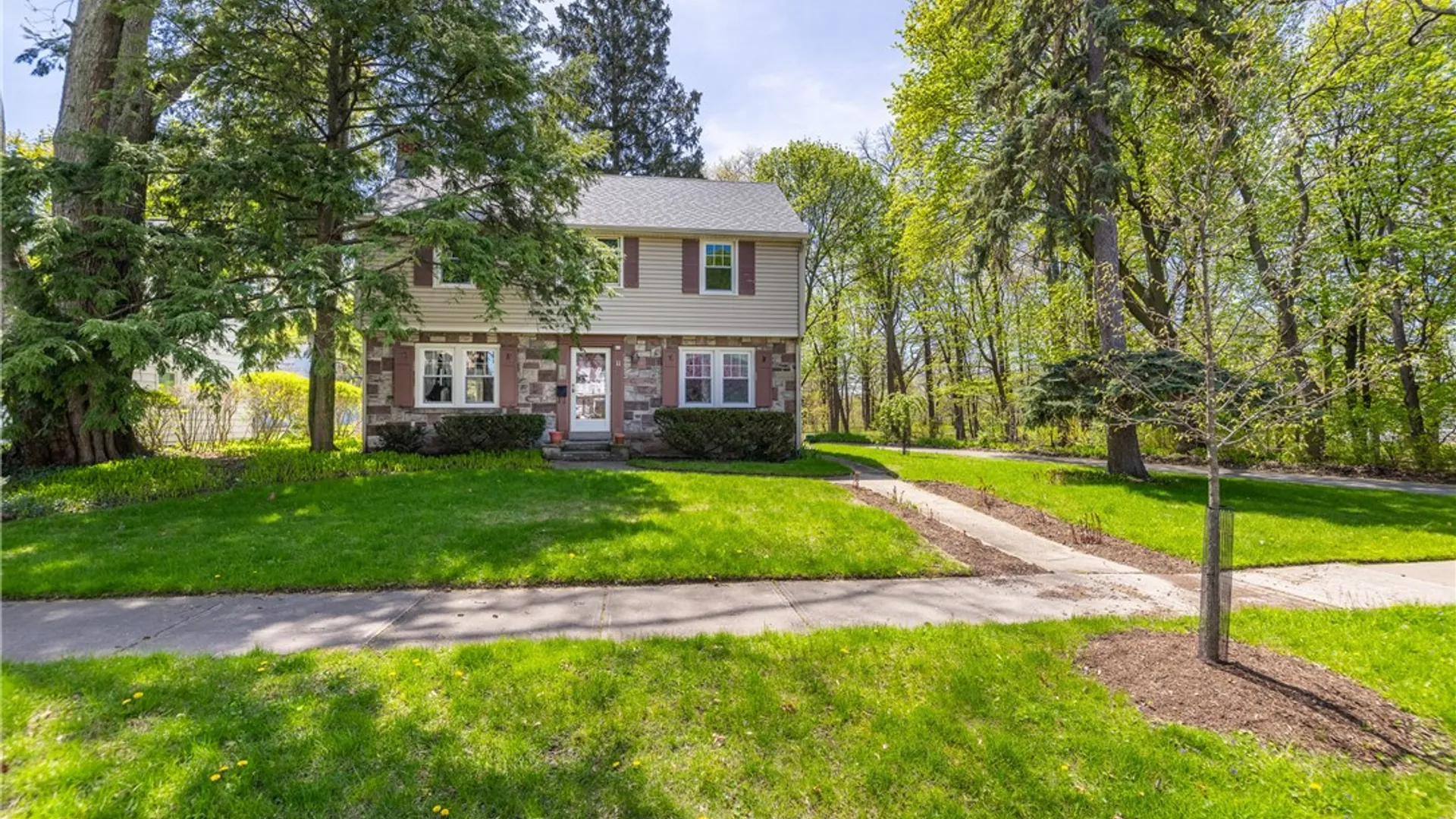 Property at 11 Covington Road, Irondequoit, NY 14617 2