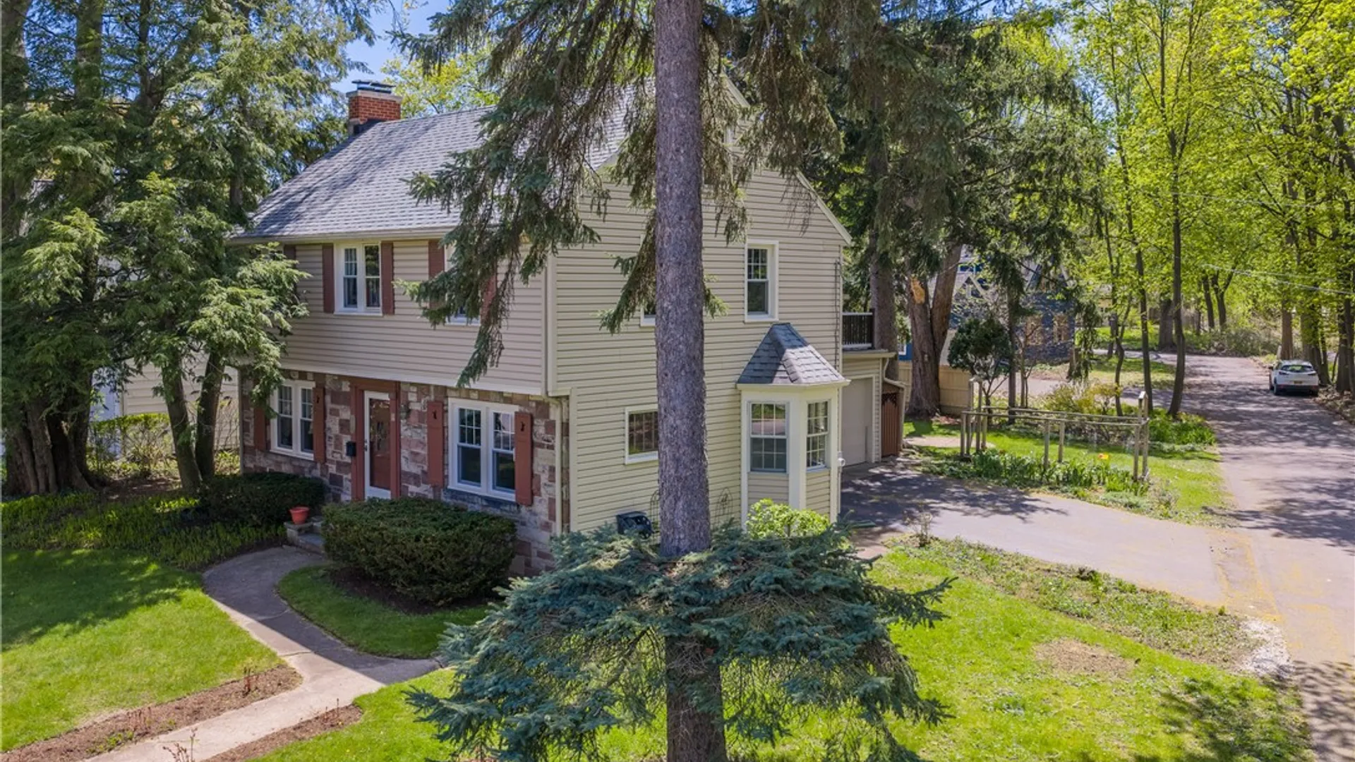 Property at 11 Covington Road, Irondequoit, NY 14617 5