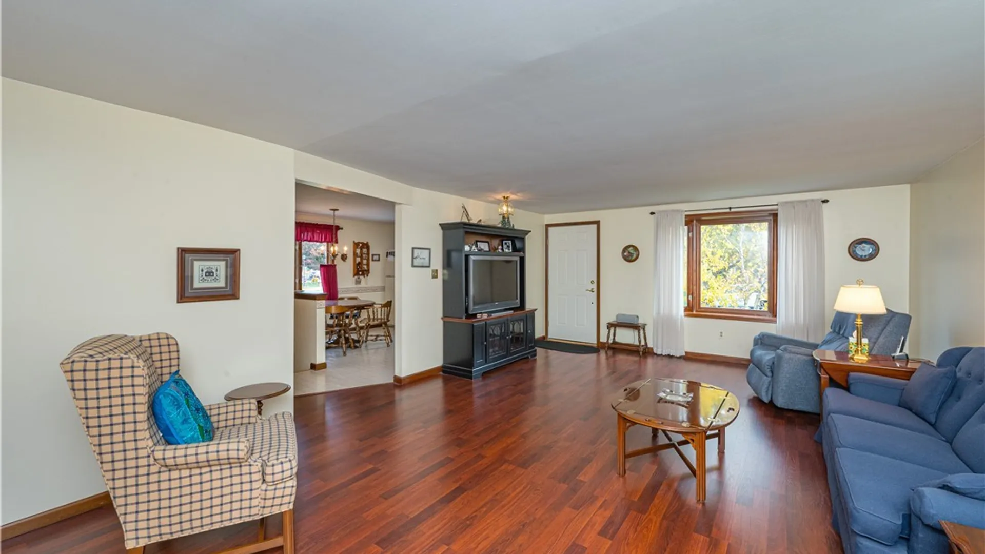 Property at 4364 Chisholm Trail, Hamburg, NY 14075 9