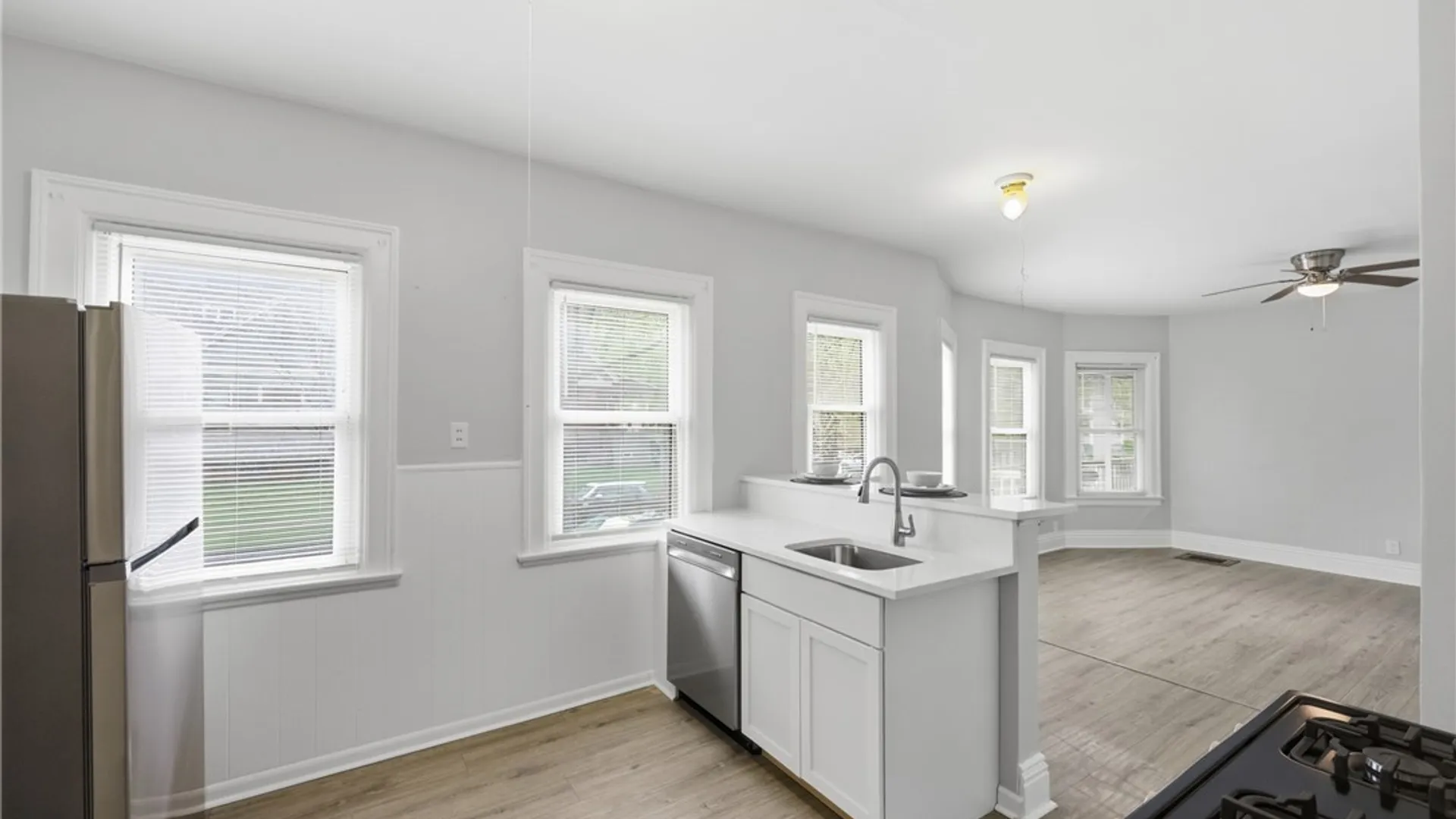 Property at 80 Anderson Place, Buffalo, NY 14222 10