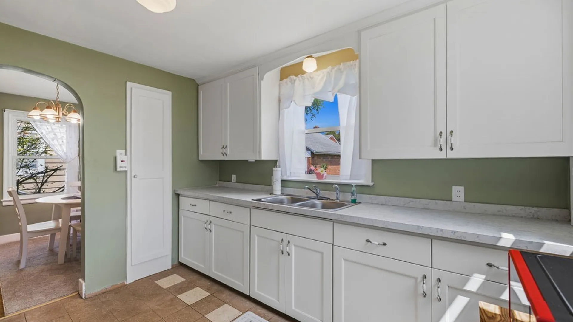 Property at 1215 86th Street, Niagara Falls, NY 14304 4