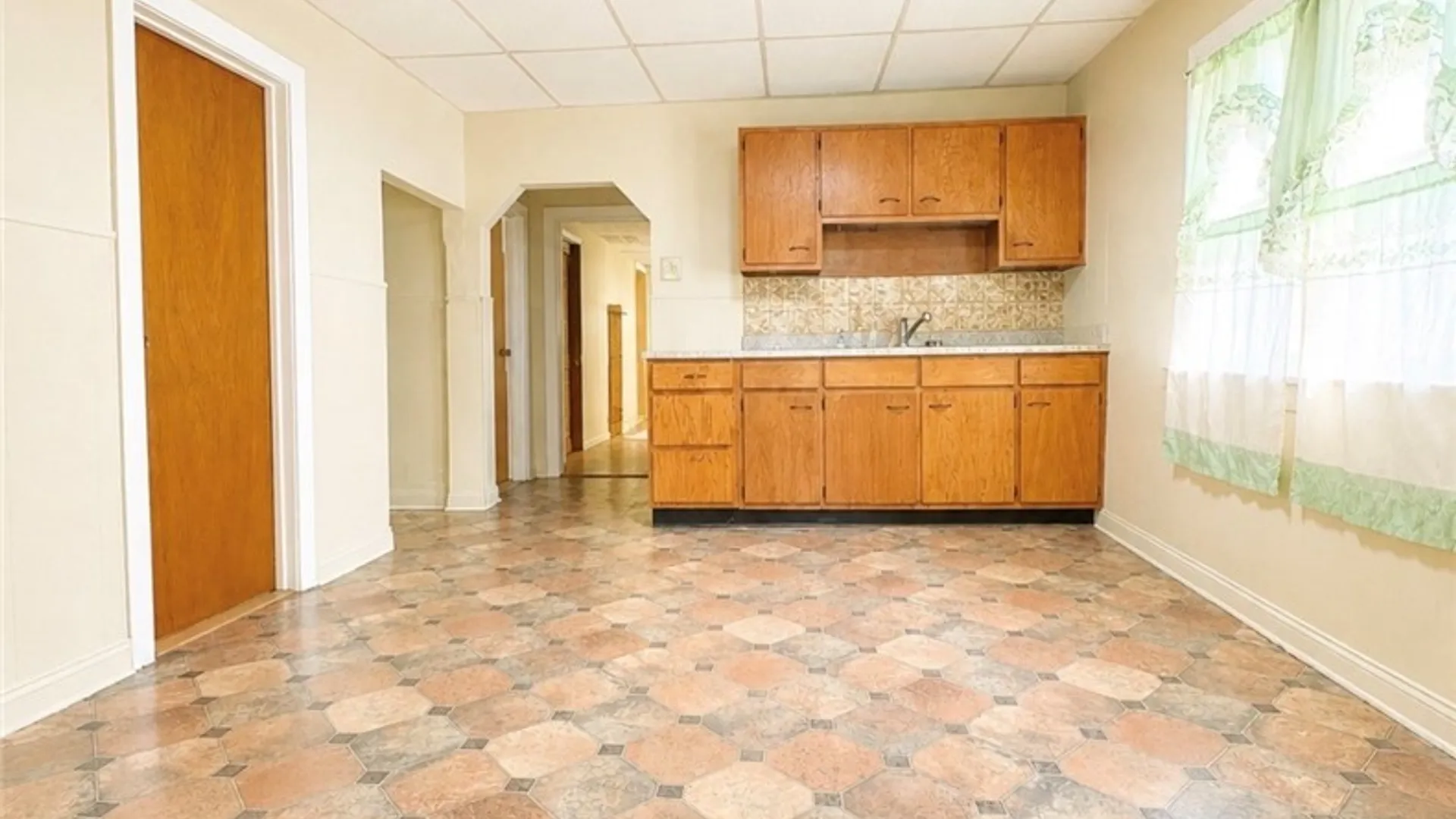 Property at 301 Davey Street, Buffalo, NY 14206 13