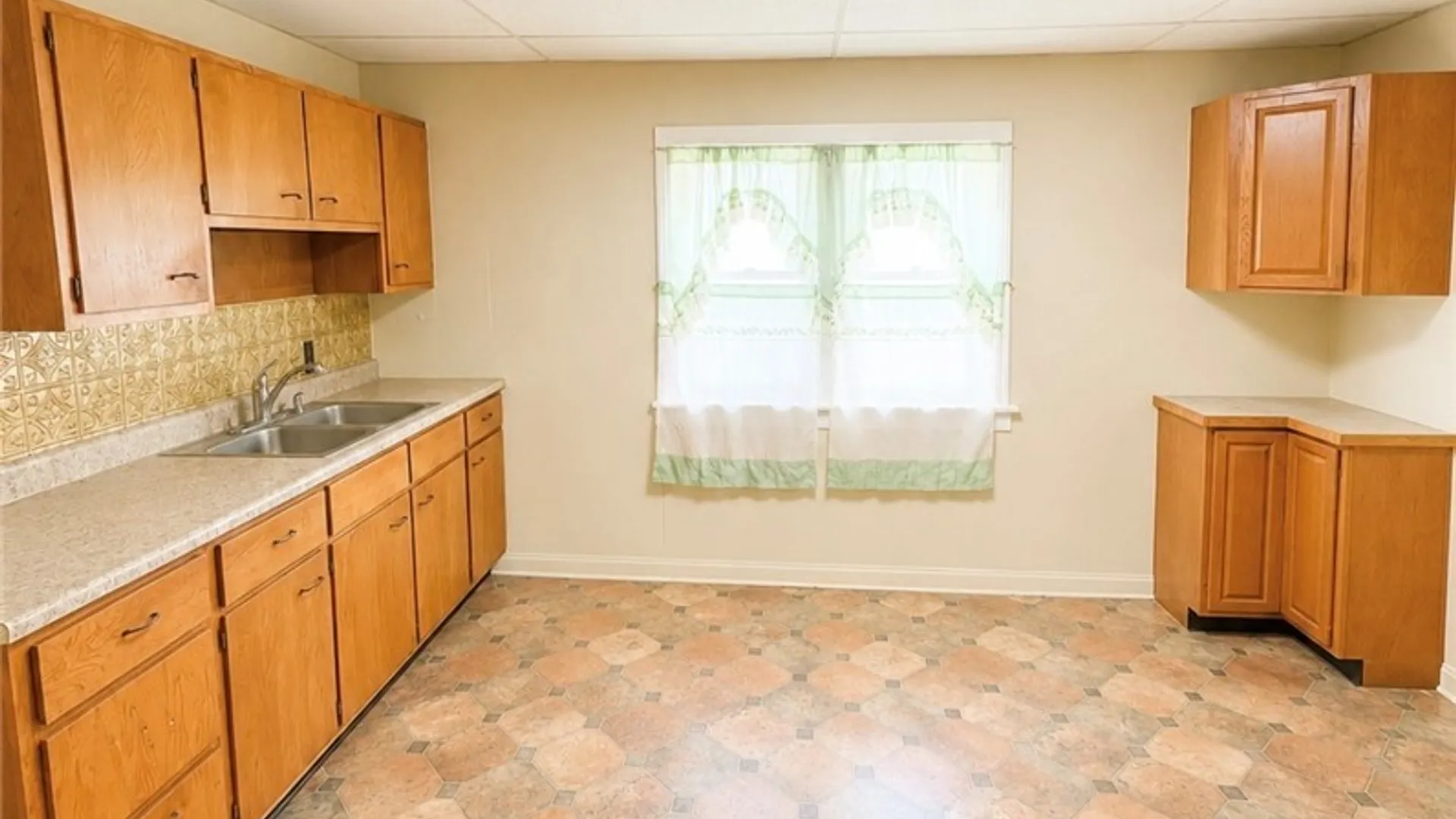 Property at 301 Davey Street, Buffalo, NY 14206 14