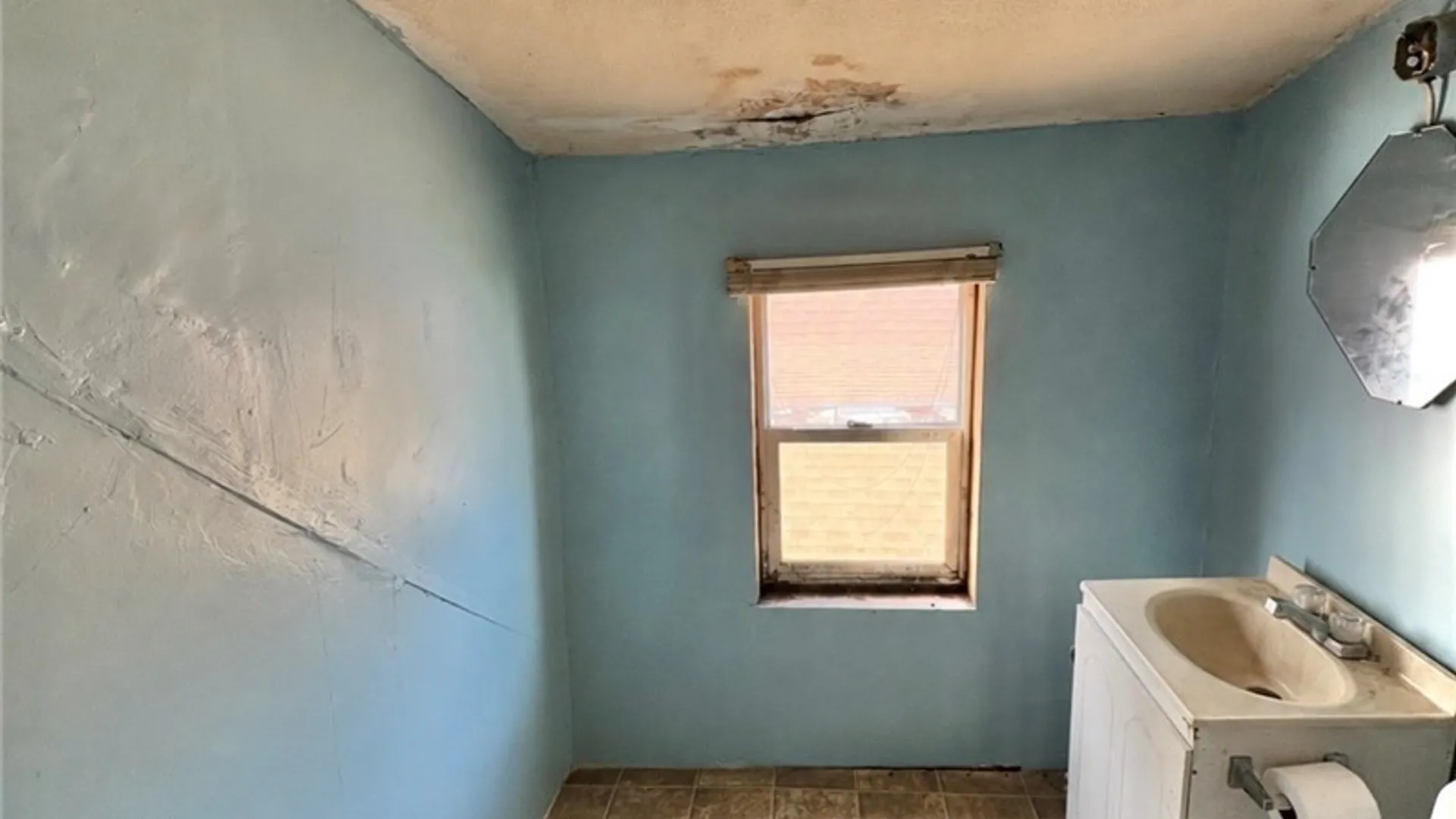 Property at 301 Davey Street, Buffalo, NY 14206 27