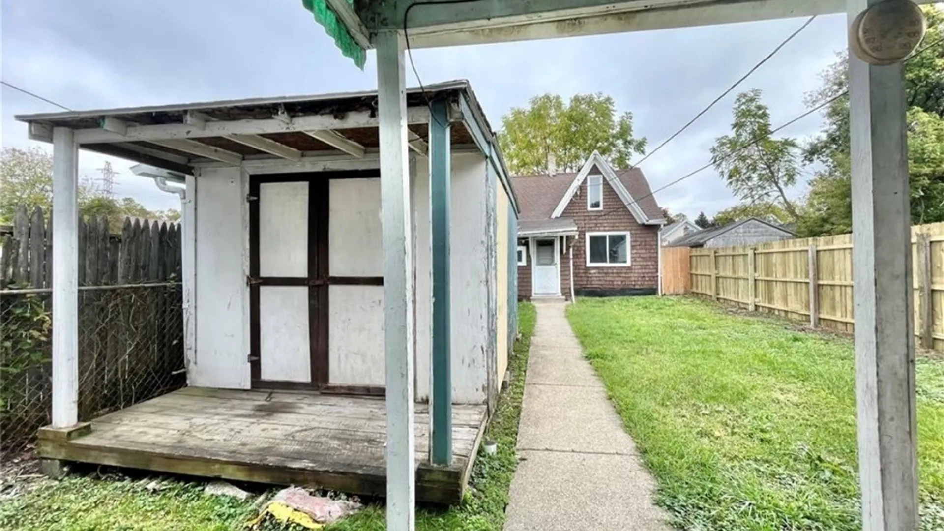 Property at 301 Davey Street, Buffalo, NY 14206 38