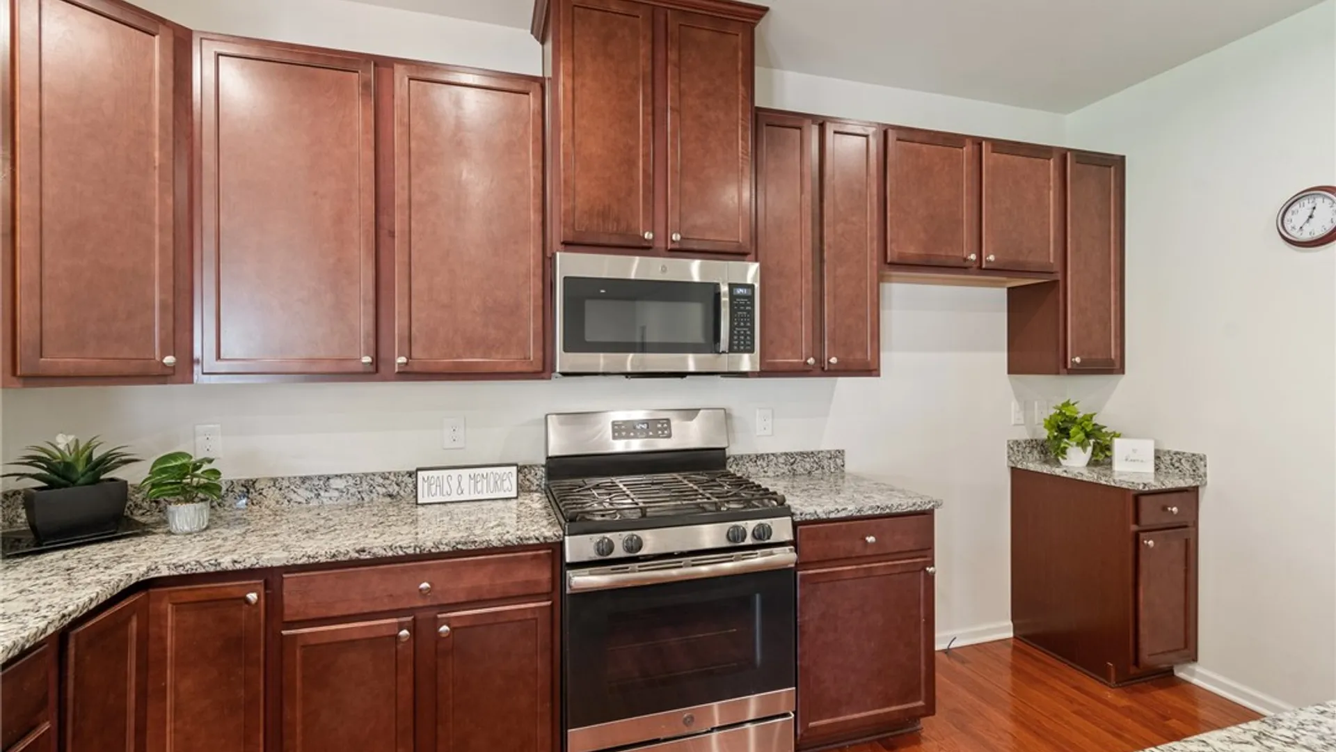 Property at 708 Hillspring, Webster, NY 14580 15