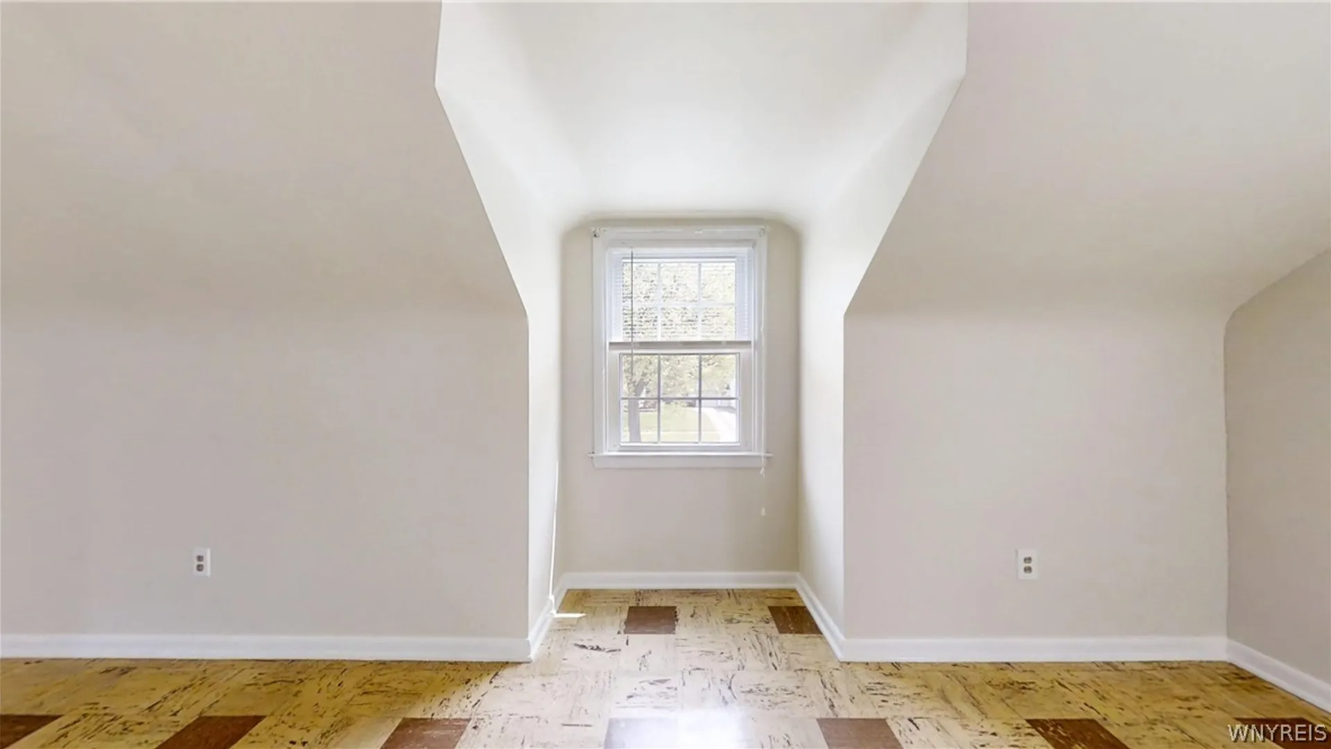 Property at 130 Kettering Drive, Tonawanda, NY 14223 17