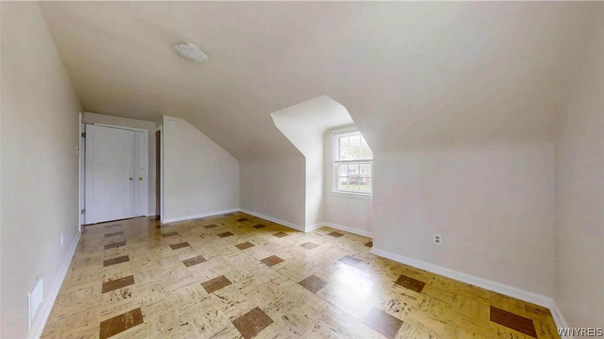 Property at 130 Kettering Drive, Tonawanda, NY 14223 18