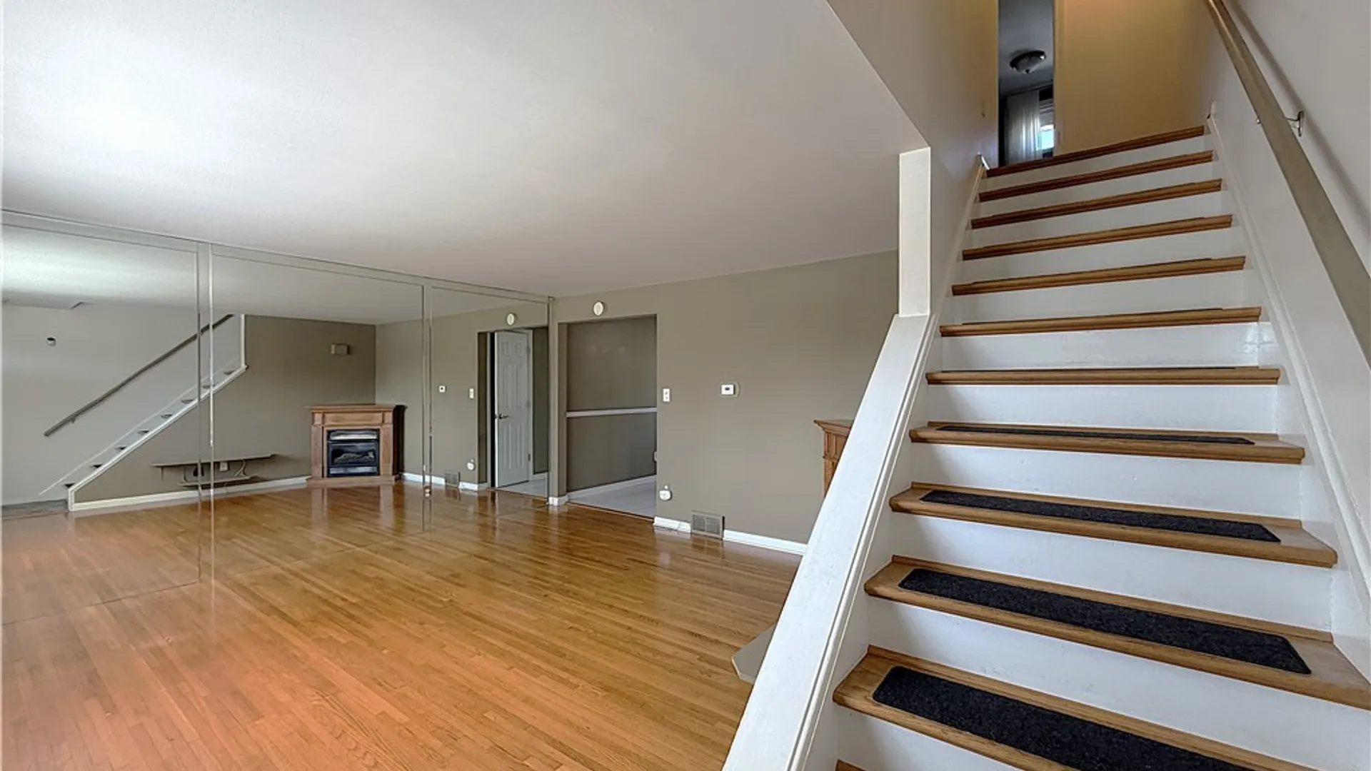 Property at 221 Greenmeadow Drive, West Seneca, NY 14224 10