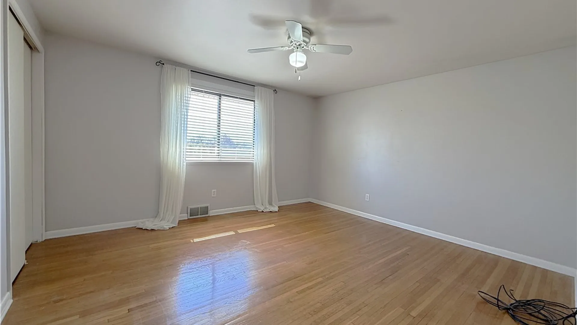 Property at 221 Greenmeadow Drive, West Seneca, NY 14224 12