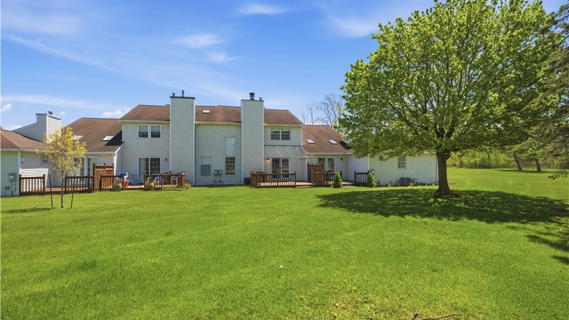 Property at 113 Southwick Drive, Orchard Park, NY 14127 3
