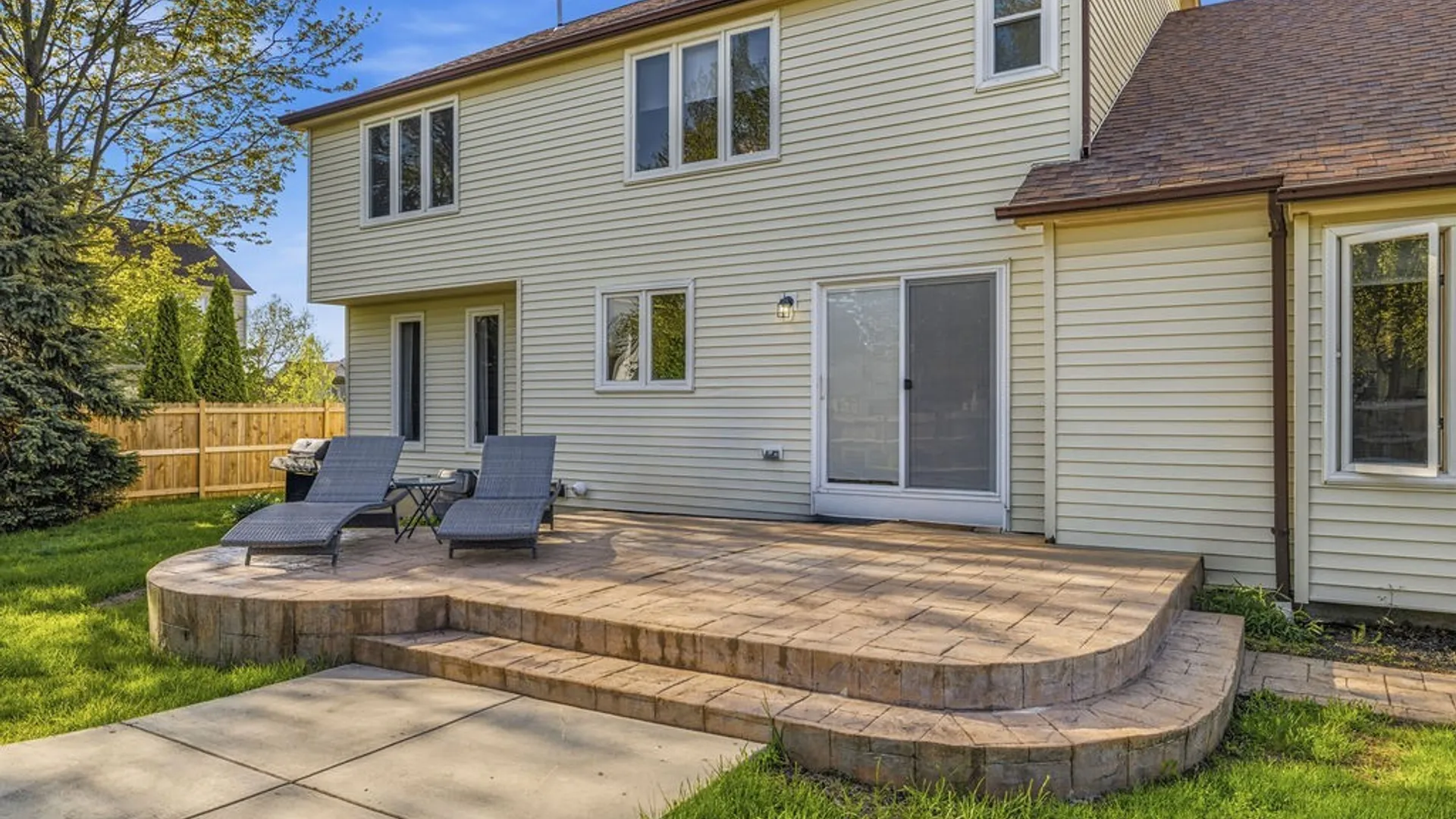 Property at 2776 Coventry, Hamburg, NY 14075 4