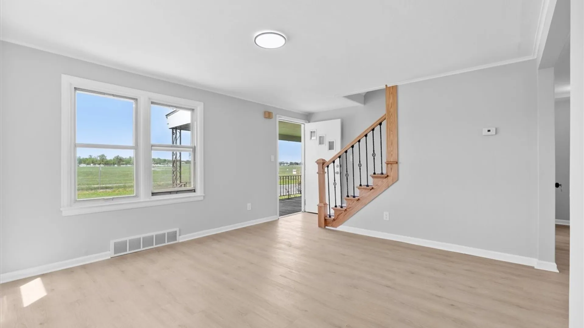 Property at 302 Hinsdale Road, Salina, NY 13211 9